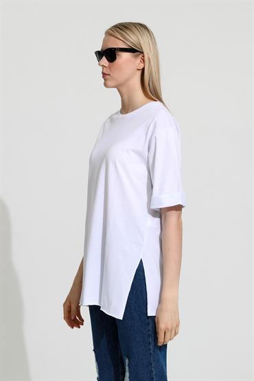 Kadın Bisiklet Yaka Duble Kol Oversize Yırtmaçlı T-Shirt