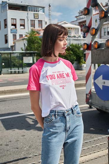 Kadın Yazı Baskılı Renkli Crop T-Shirt