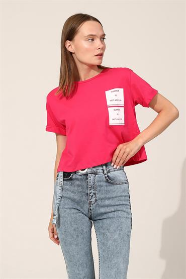 Summer Is Hot and Fun Crop T-Shirt - Pembe