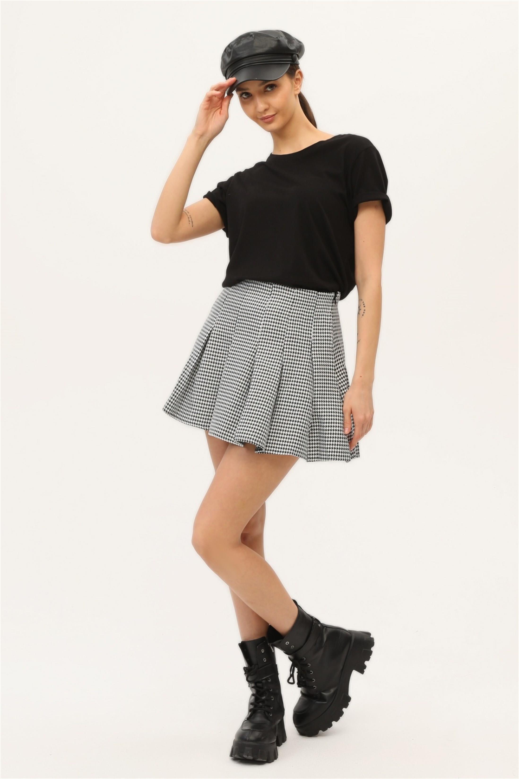 Kadın Kaz Ayağı Desenli Pileli Kısa Etek