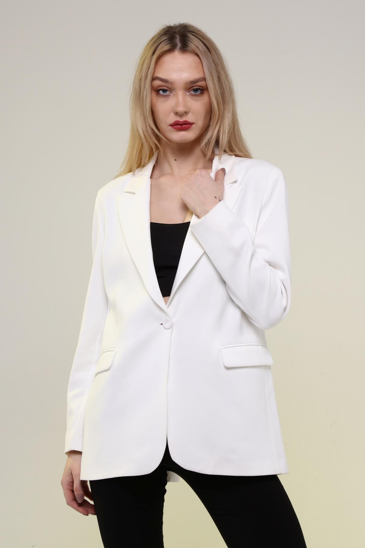 Kadın Ekru Kruvaze Yaka Tek Düğmeli Blazer Ceket