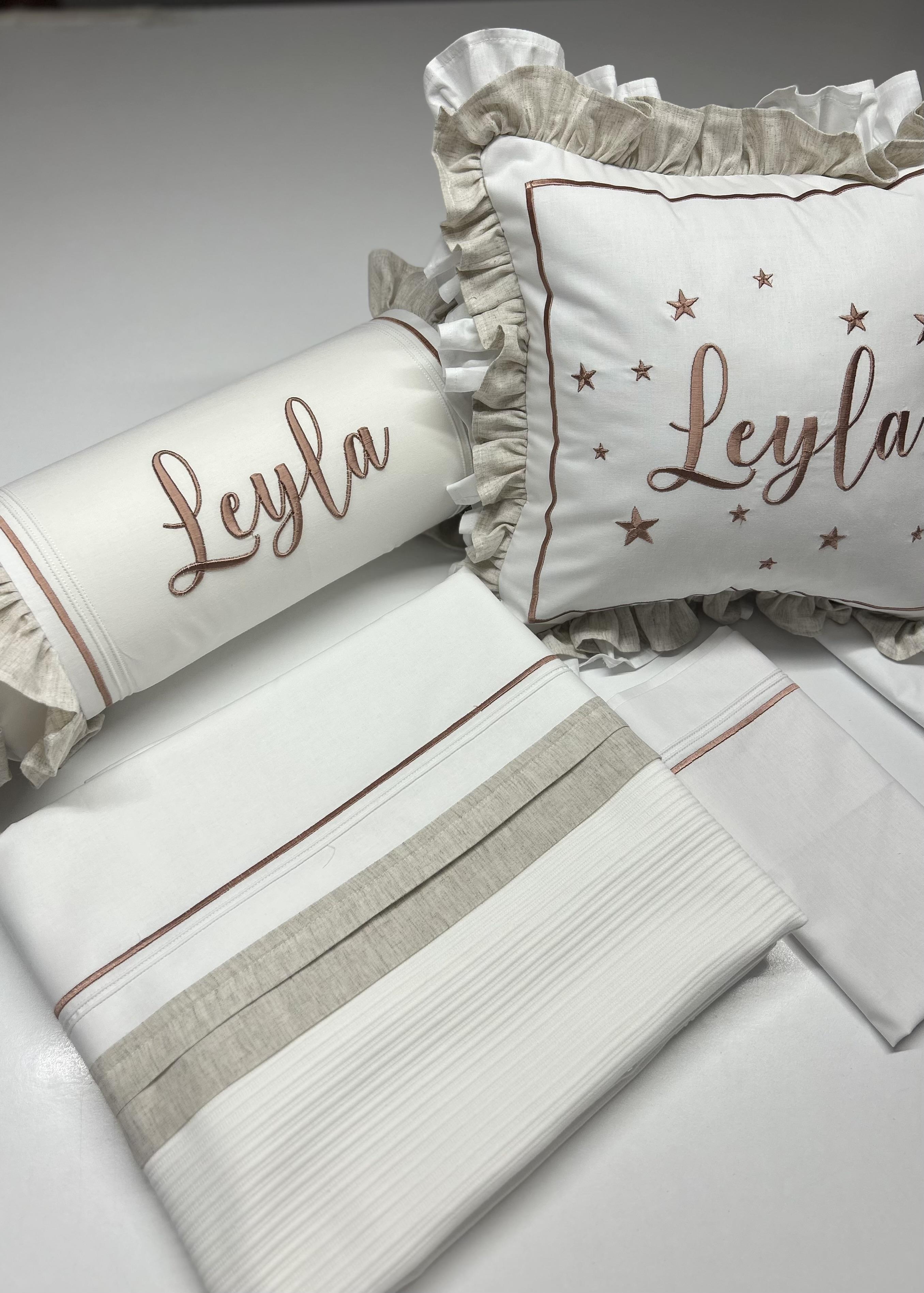 Leyla Model Şeker Yastık