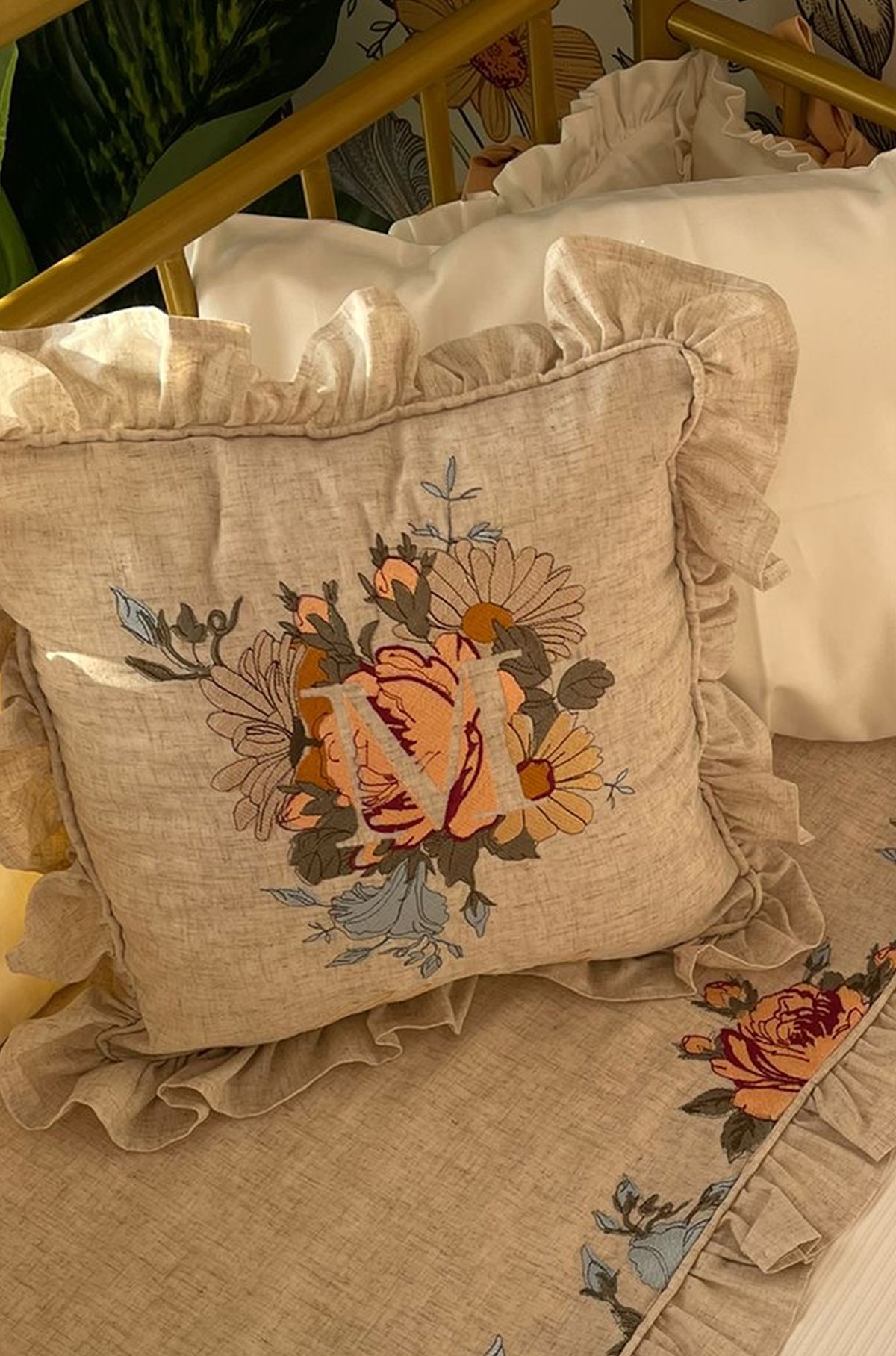 Melinda Kare Dekoratif Yastık