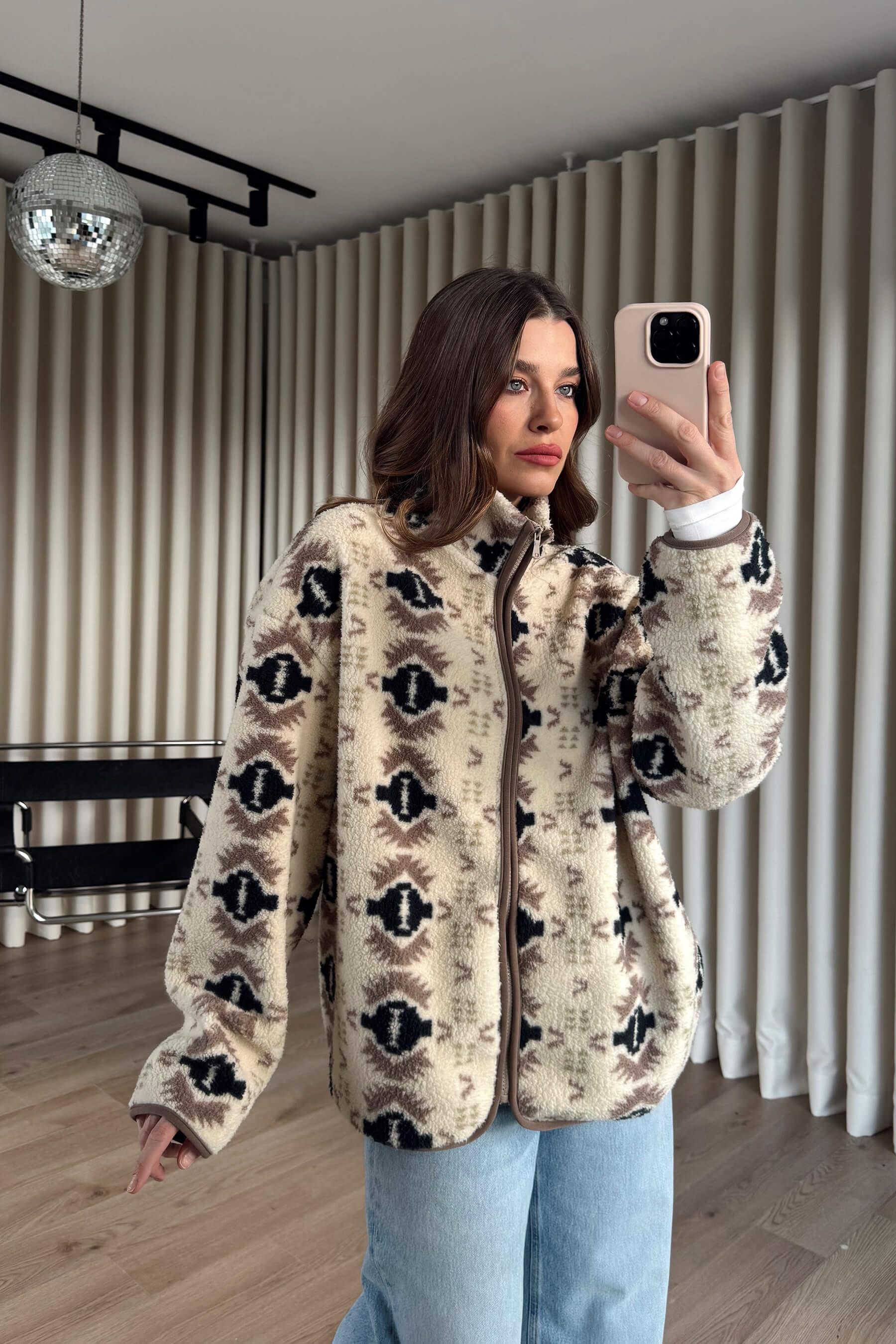 Bej Siyah Desenli Fermuarlı Oversize Peluş Sweatshirt