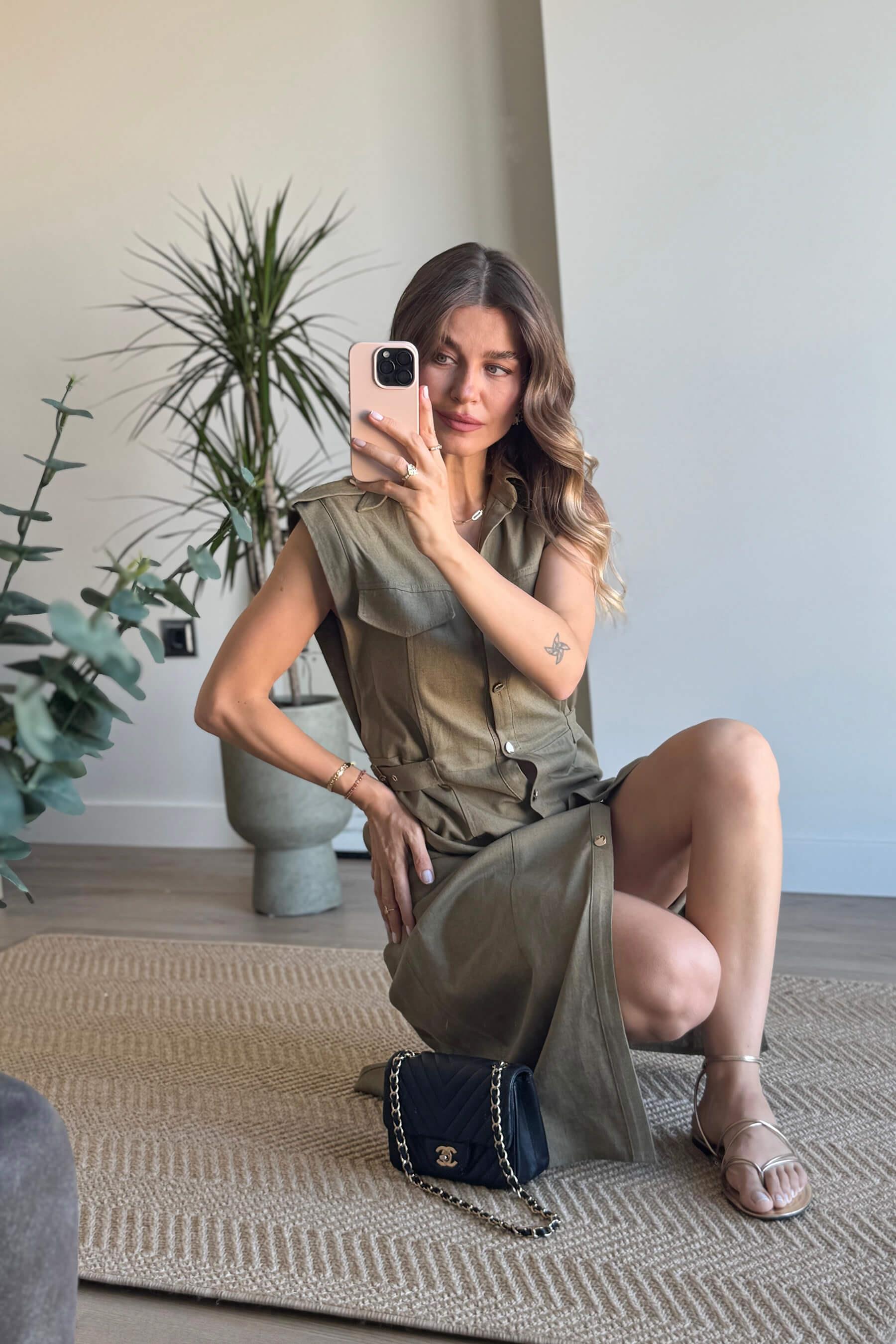 Haki Kemer Detaylı Keten Gömlek Elbise