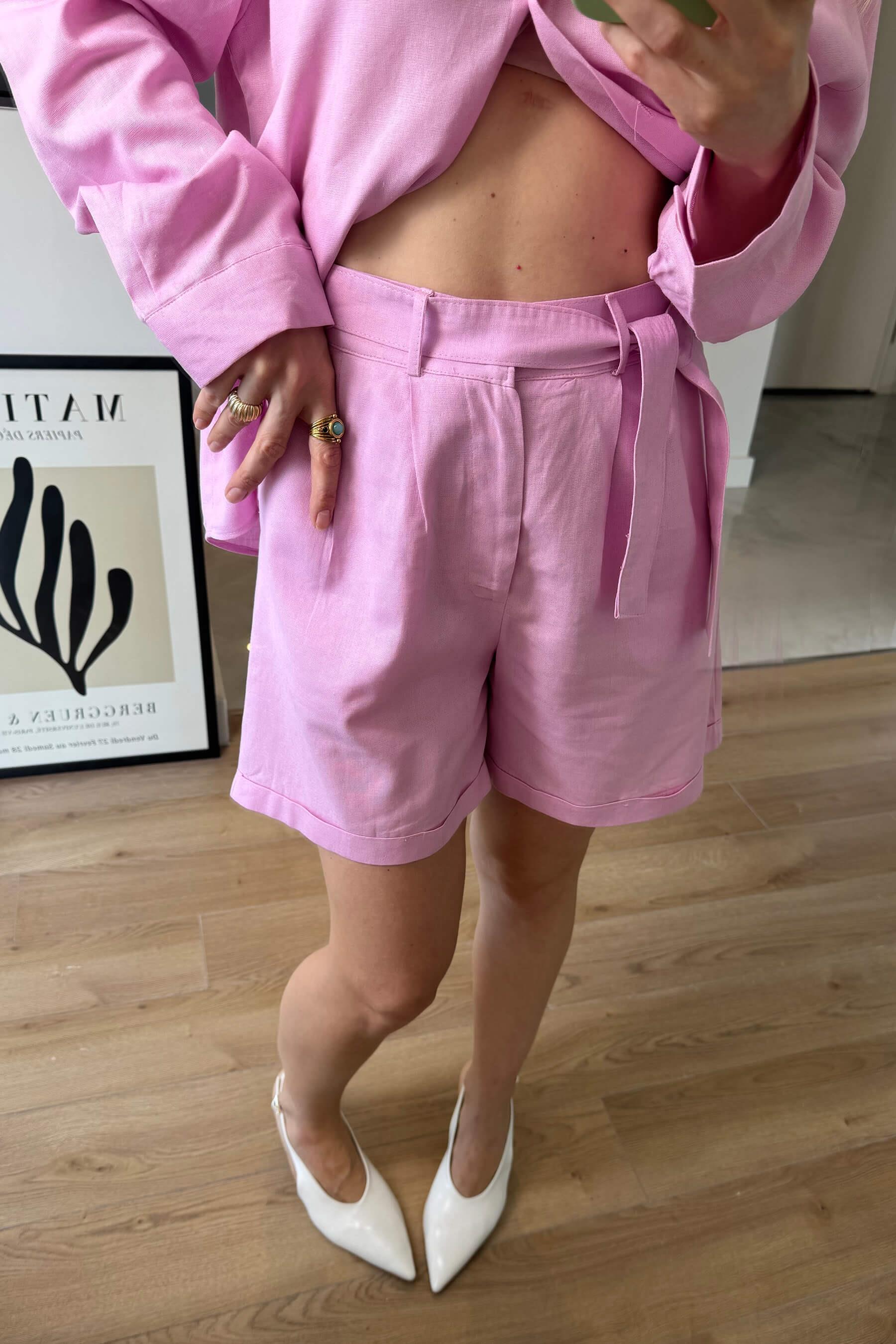 Pembe Premium Kuşaklı Keten Şort