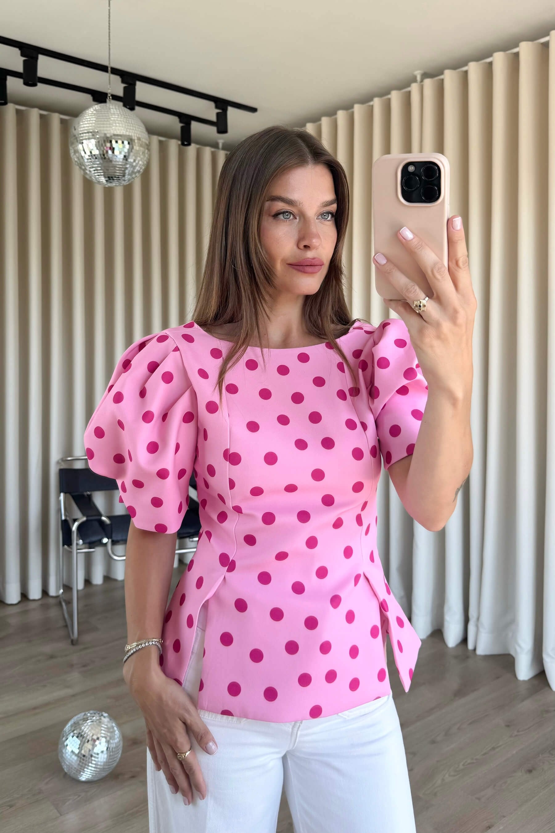 Pembe Puantiye Desenli Balon Kol Bluz