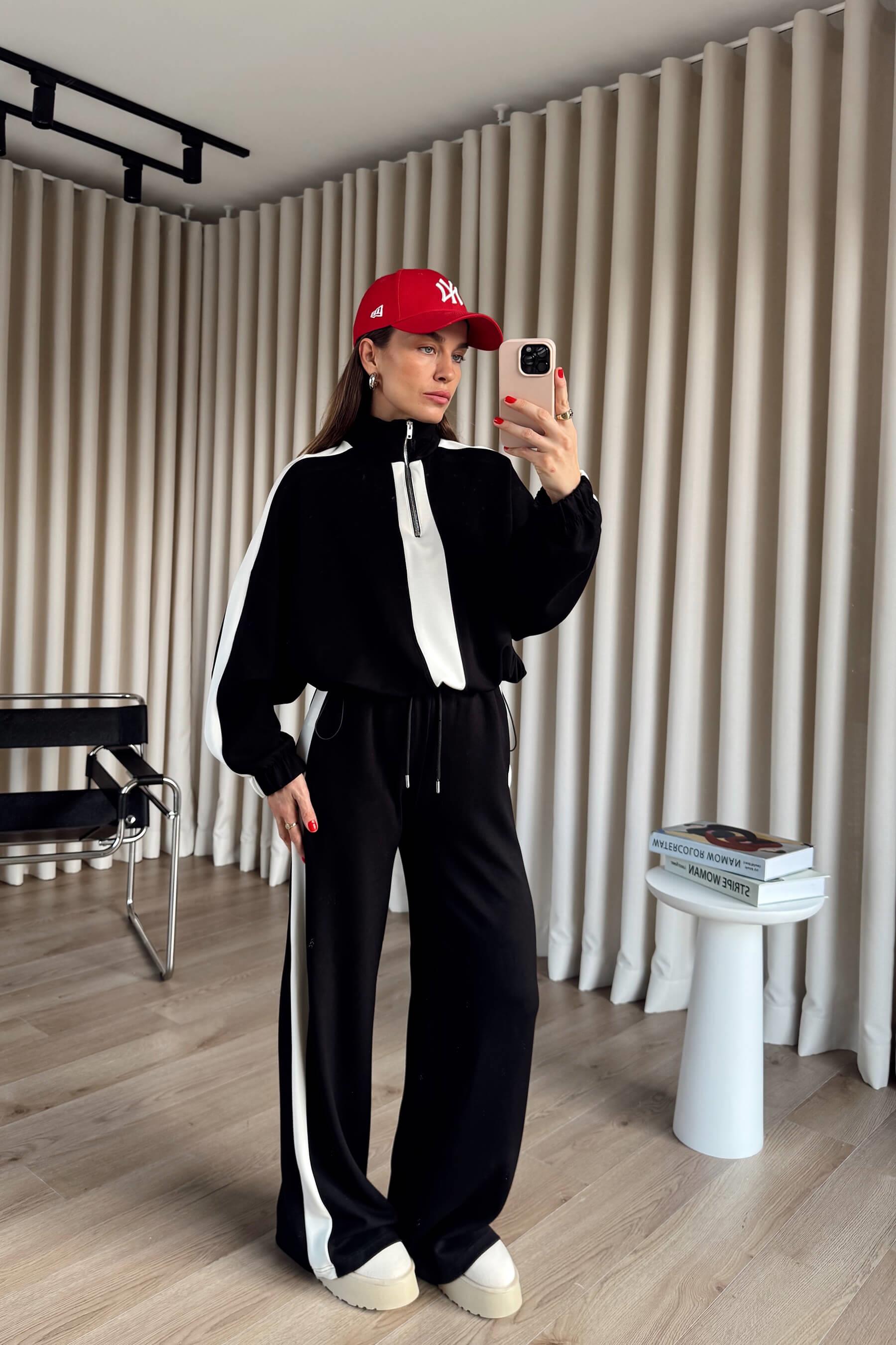 Siyah Beyaz Şerit Detaylı Fermuarlı Oversize Modal Eşofman Takımı