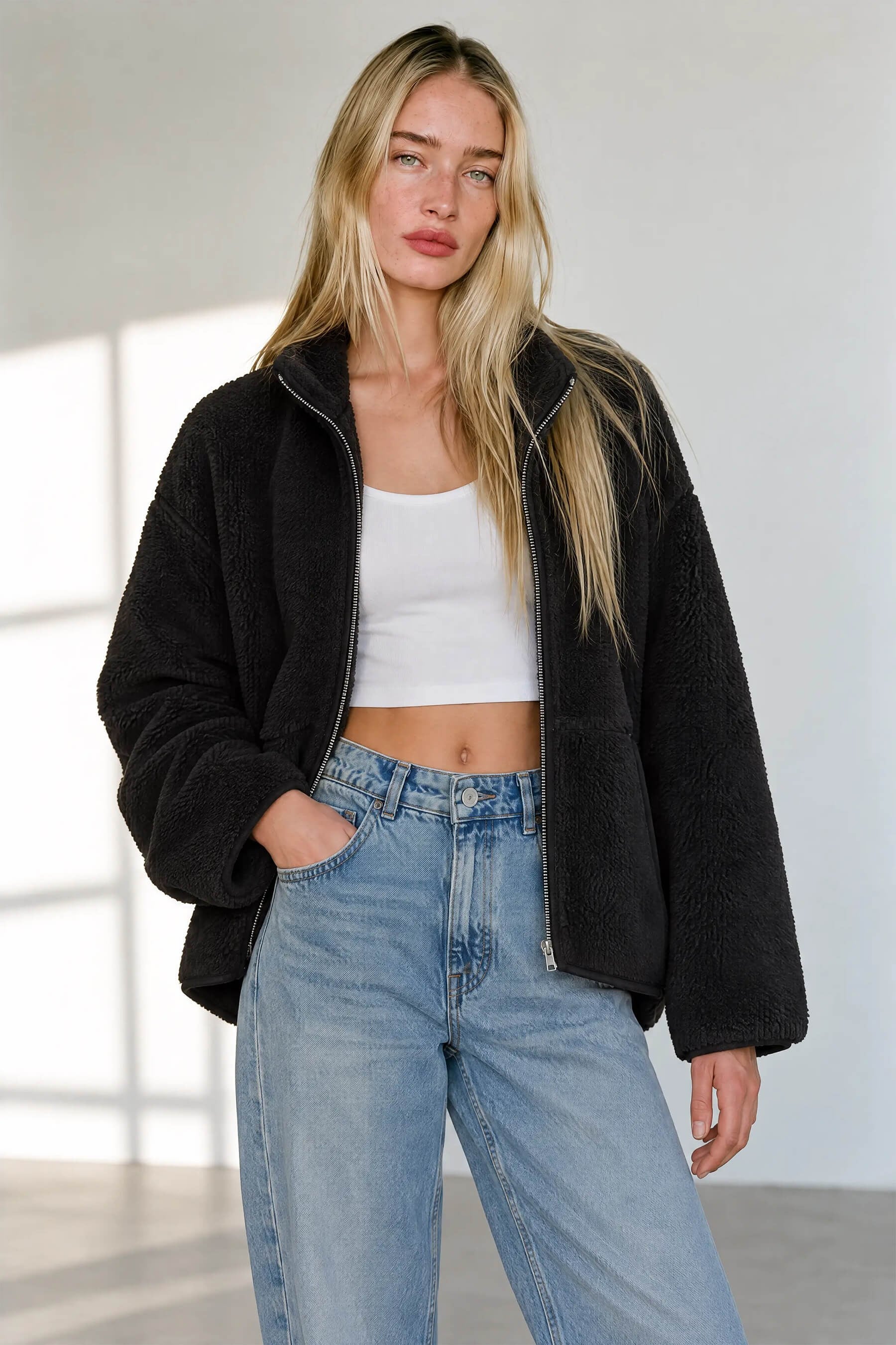 Siyah Fermuarlı Oversize Peluş Sweatshirt