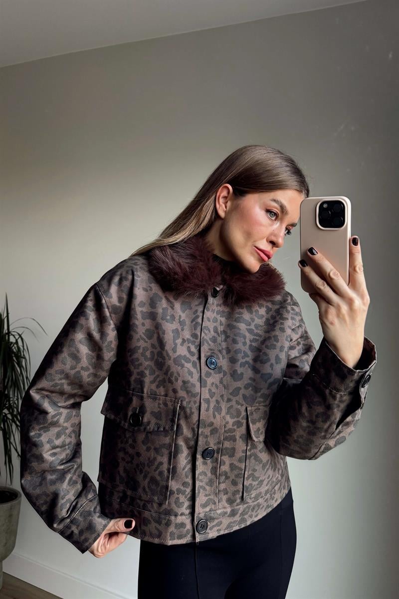 Kahverengi Siyah Leopar Yakası Kürk Detaylı Astarlı Ceket