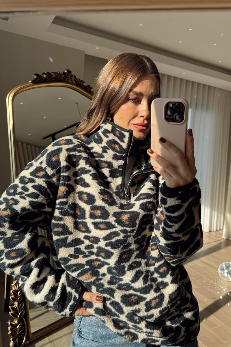 Leopar Desenli Yarım Fermuarlı Oversize Peluş Sweatshirt