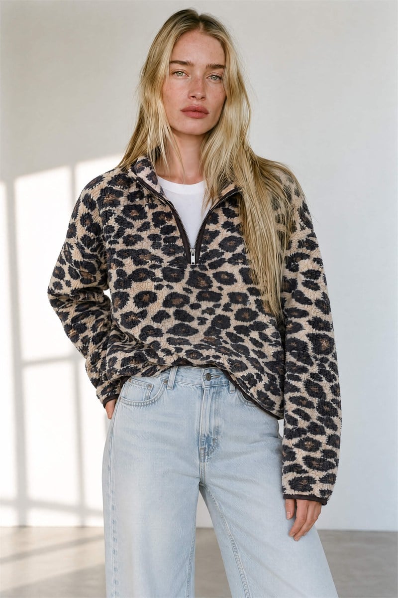 Leopar Desenli Yarım Fermuarlı Oversize Peluş Sweatshirt