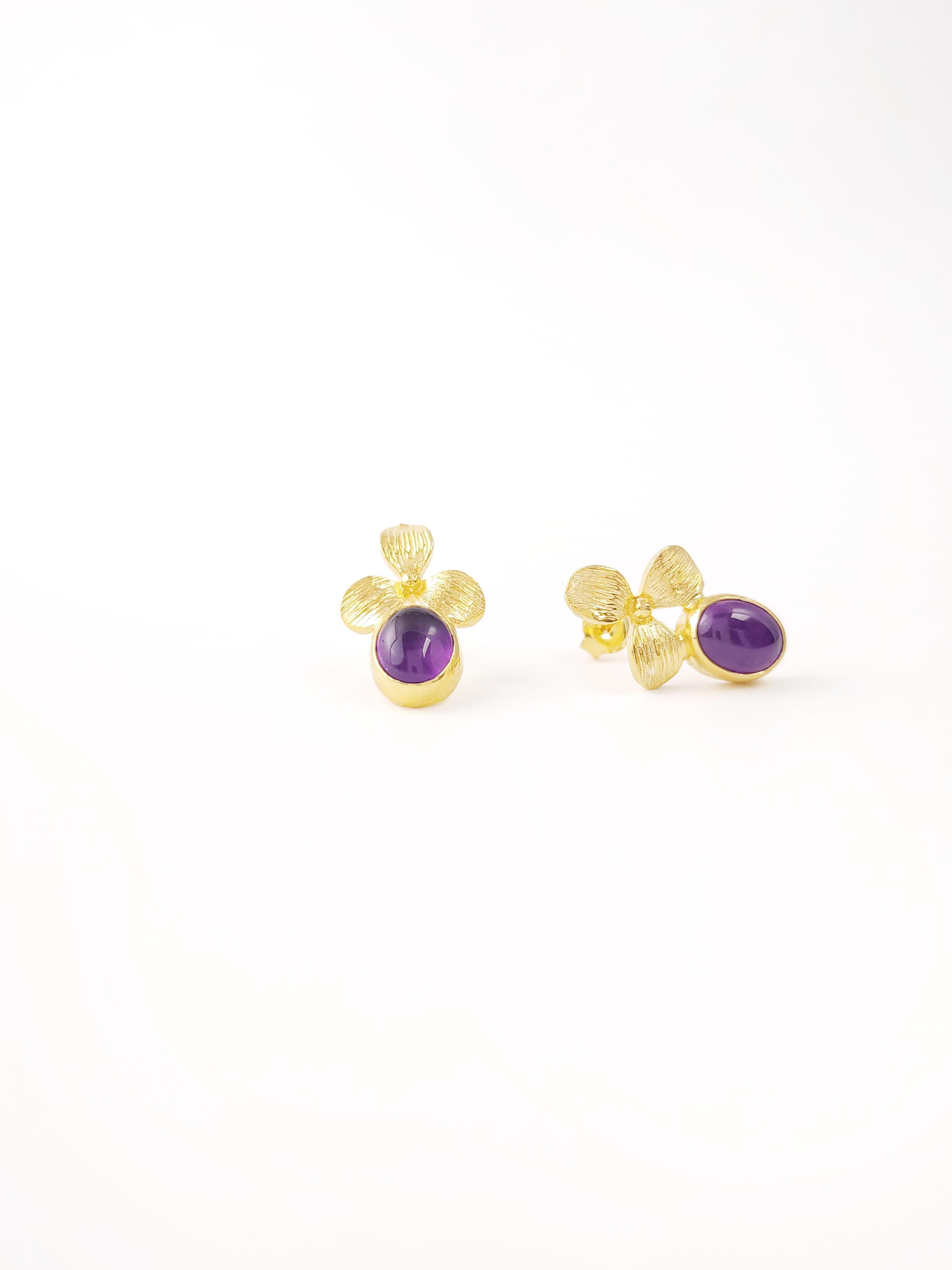 Doğaltaş Yonca Küpe