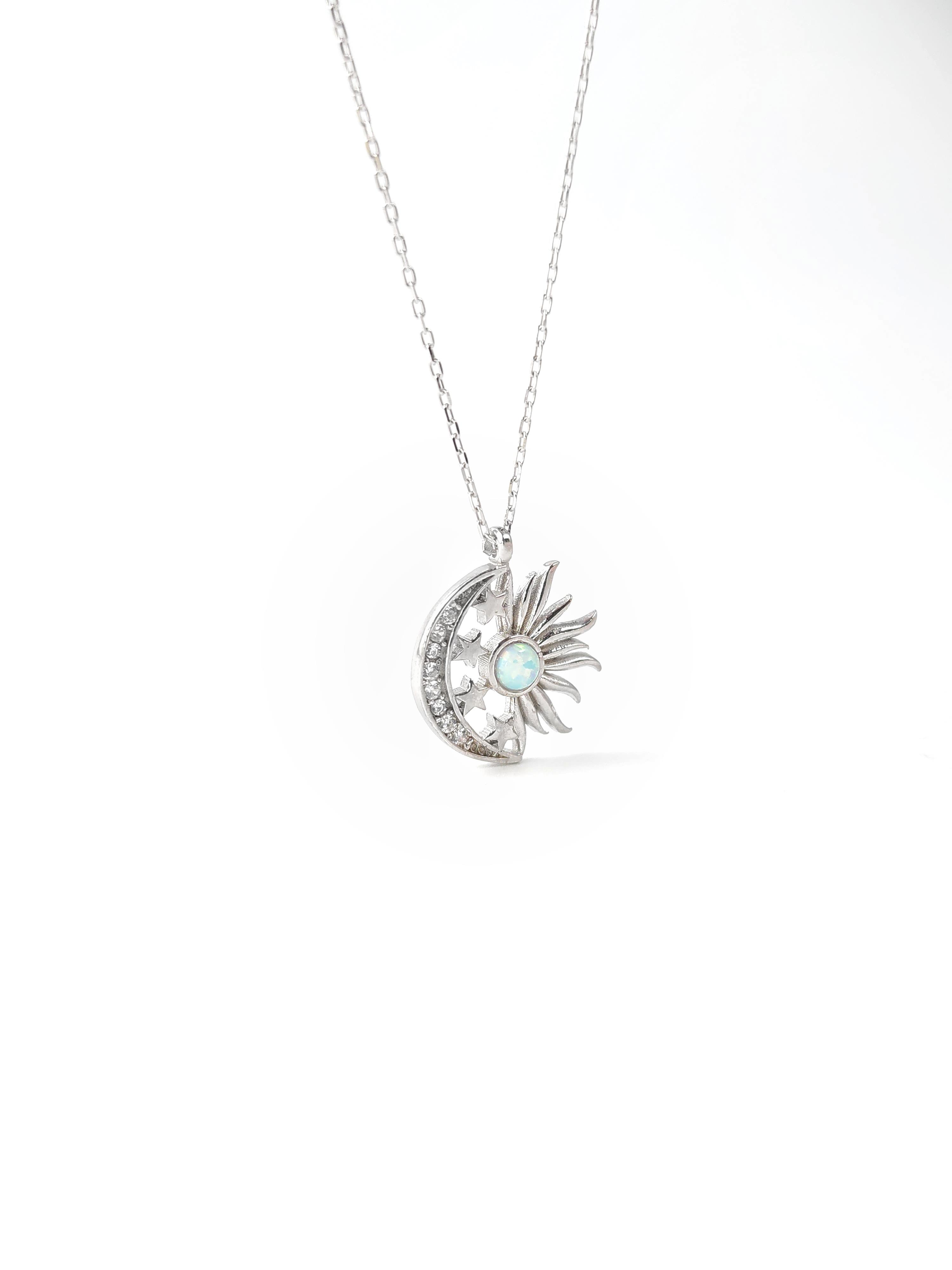 Opal Ay Kolye