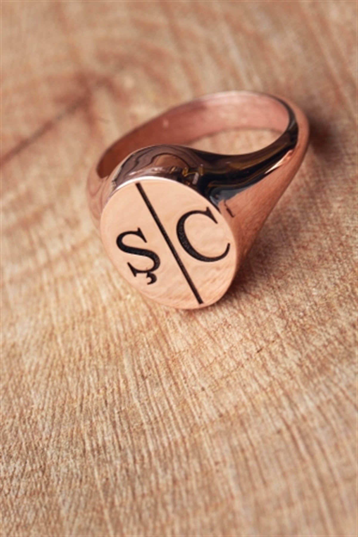 Çift Harf Şovalye Yüzük