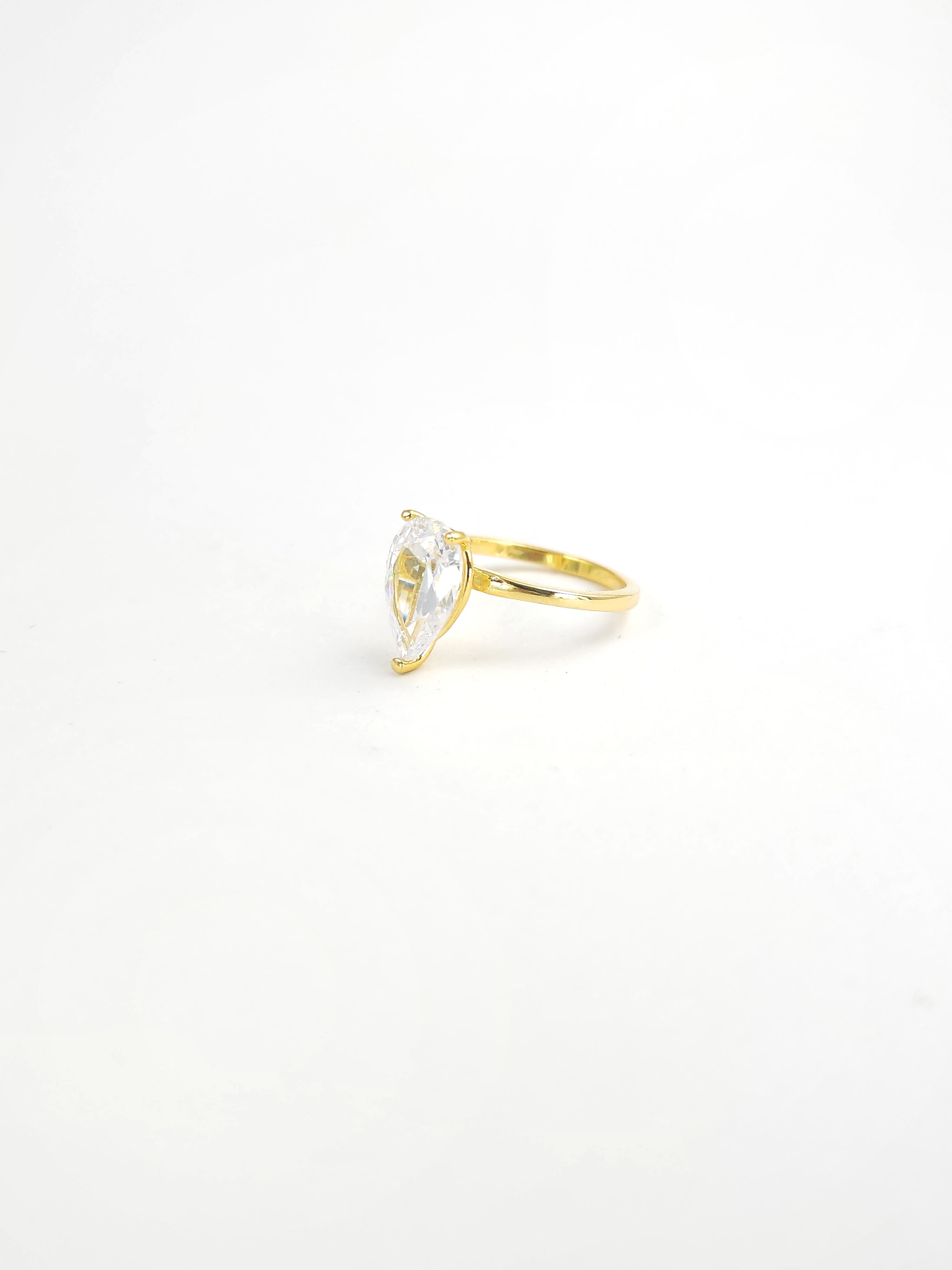 Damla Doğal Taş ( Mozanit ) Yüzük