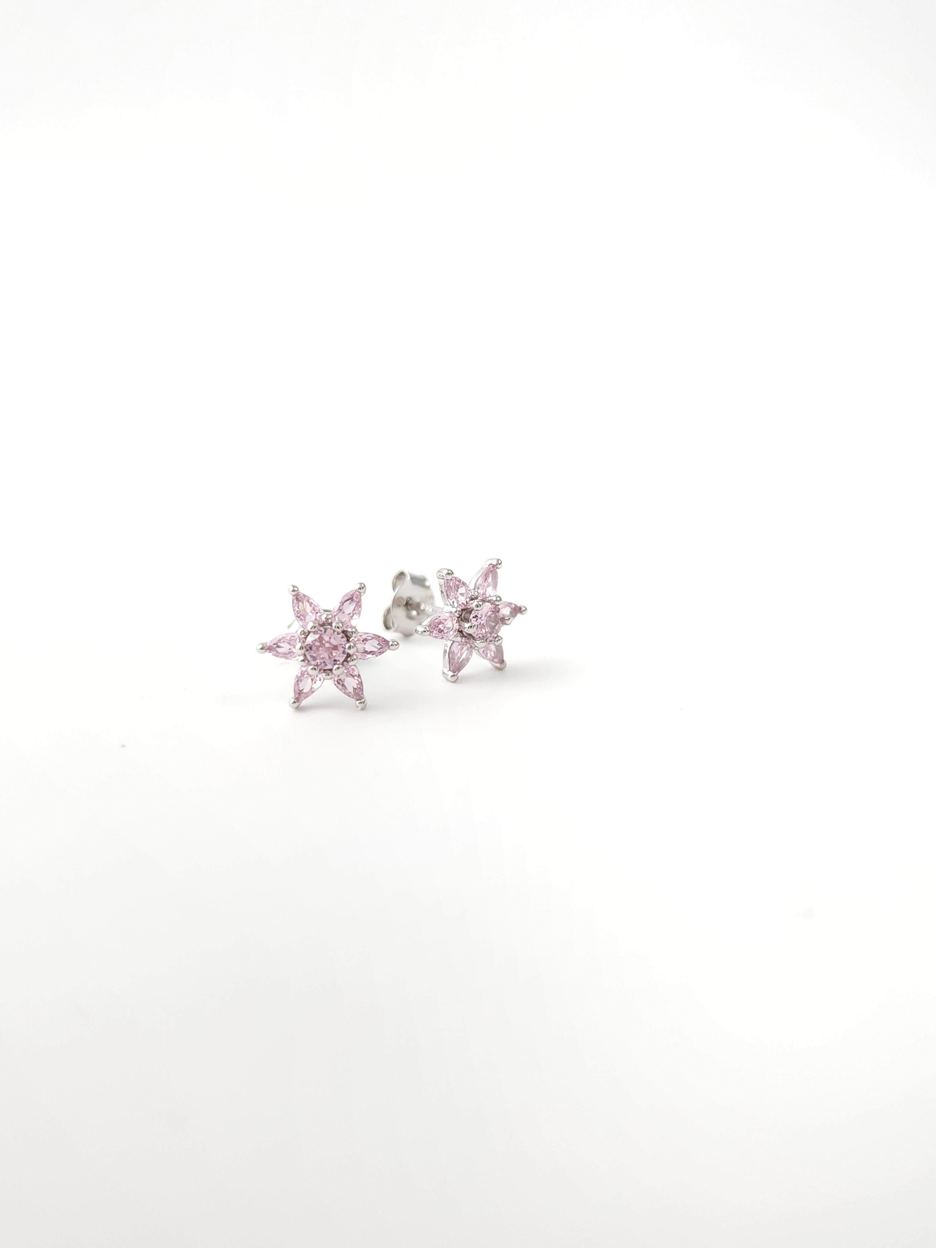 Doğaltaş Lotus Küpe