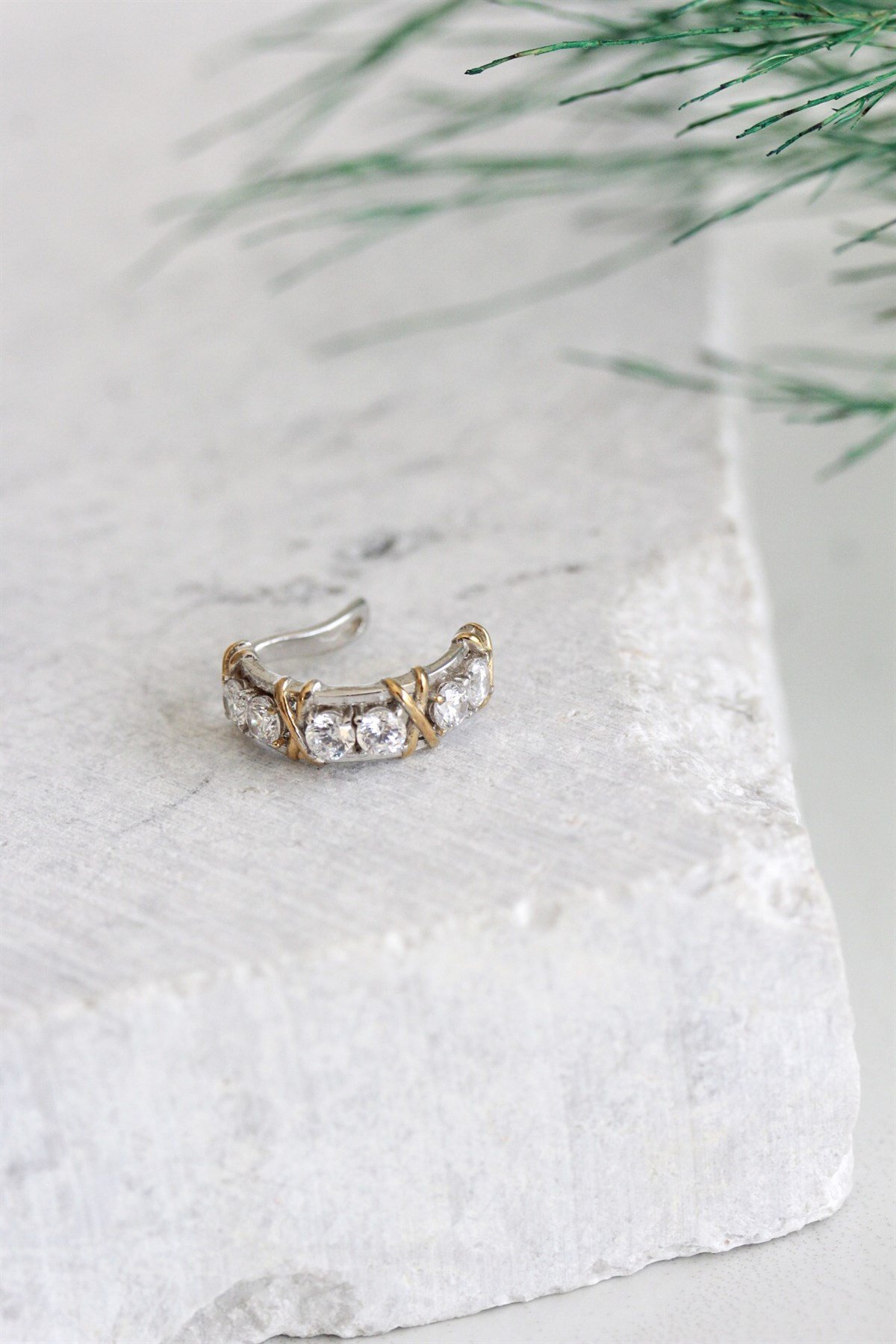 Doğaş Taş Kıkırdak Küpe