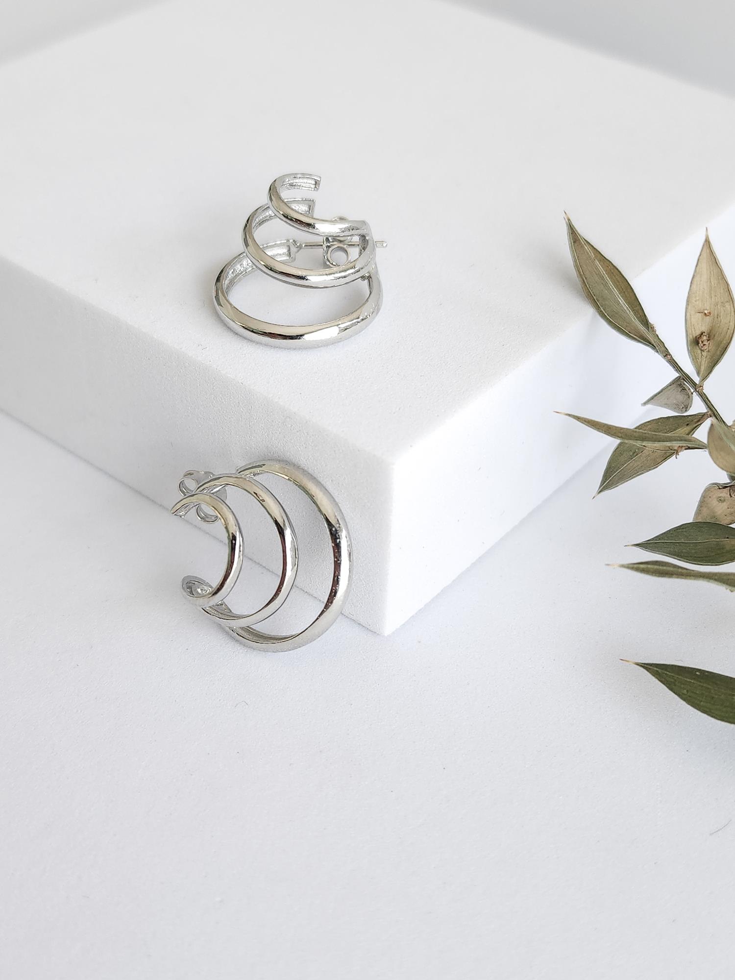 İtalyan Çivi Küpe