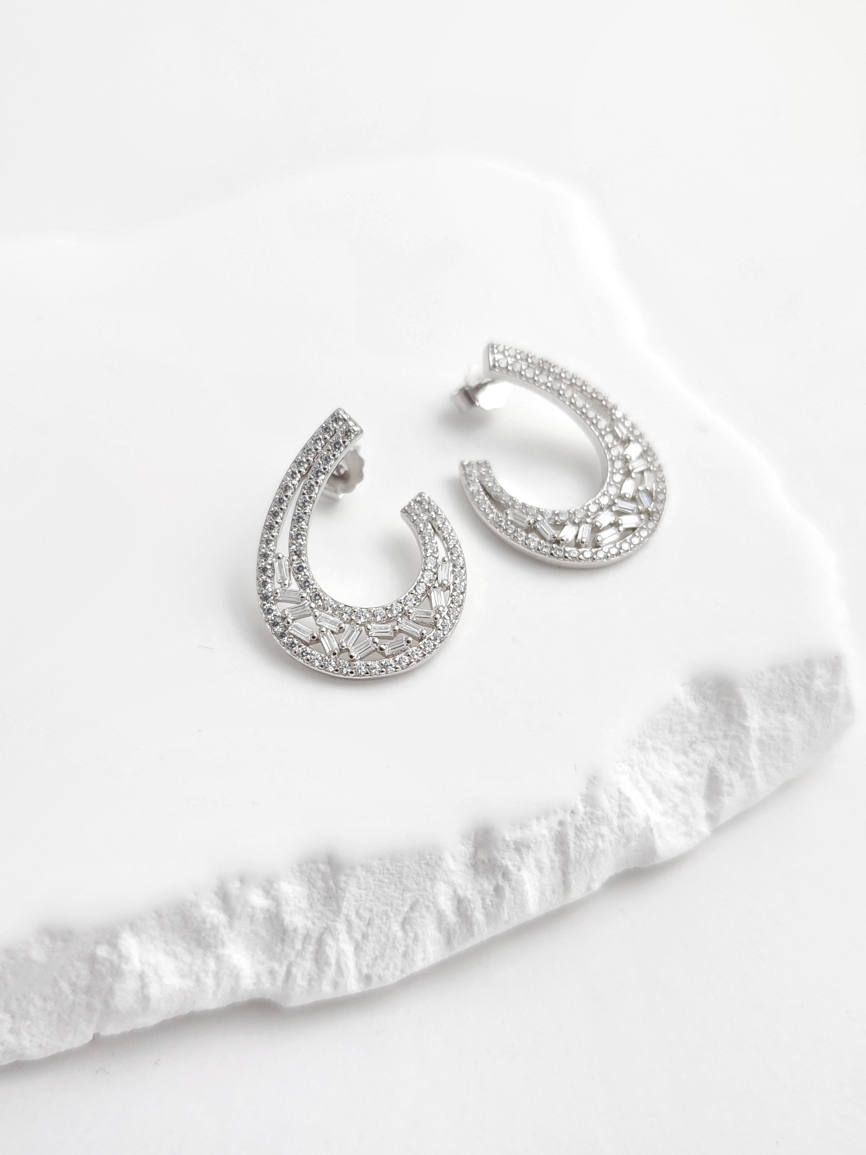 İtalyan Tasarım Baget Küpe