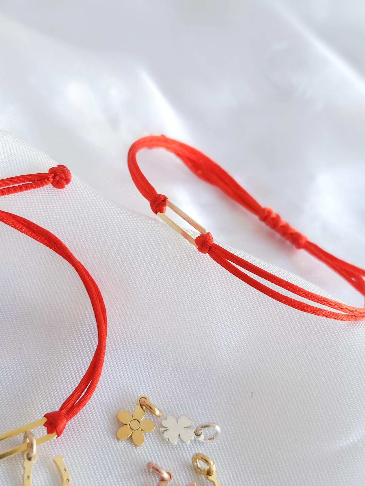 Kırmızı İp Bileklik ( Charmsız )