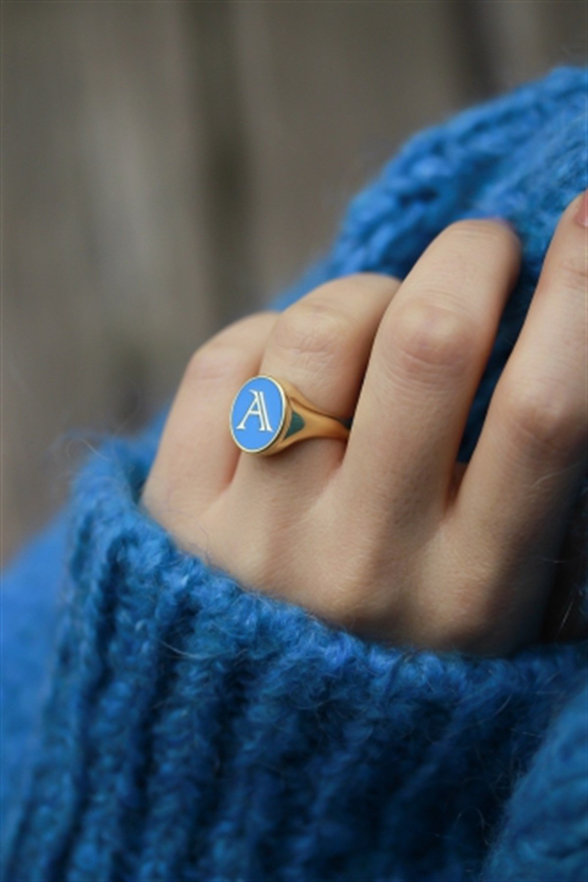 Mavi Harf Yüzük