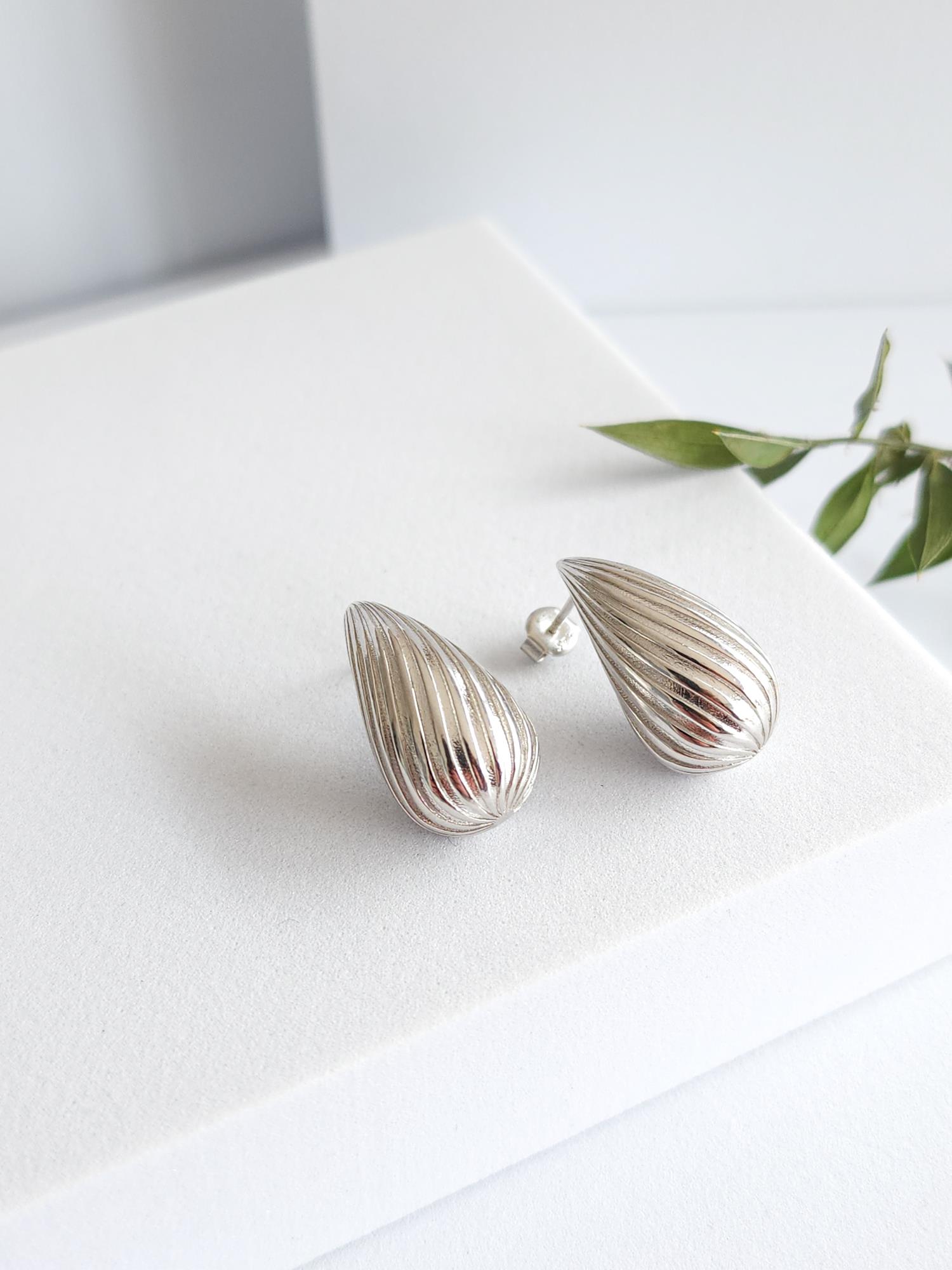 Tasarım Damla Küpe