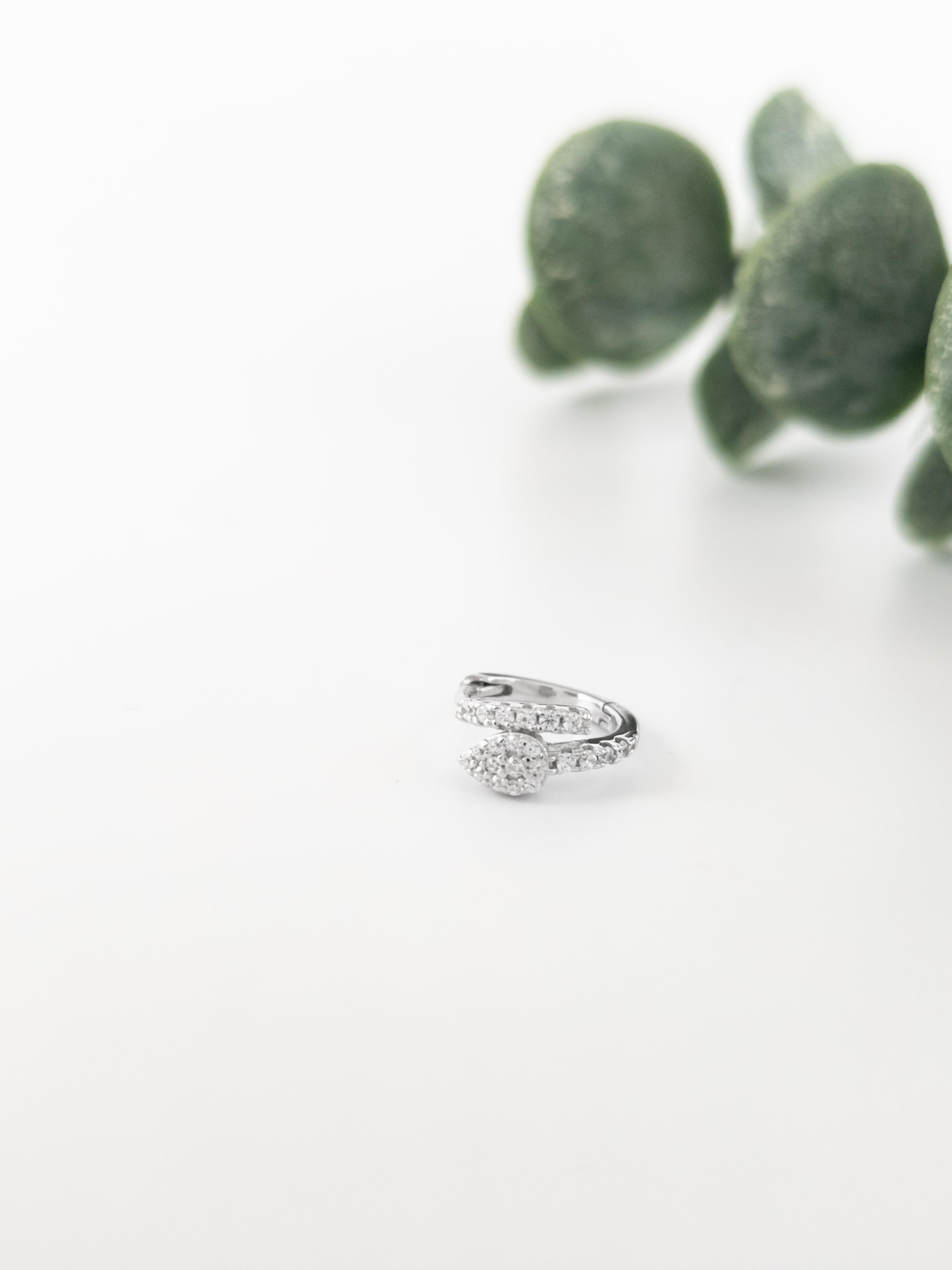 Tragus Helix Piercing