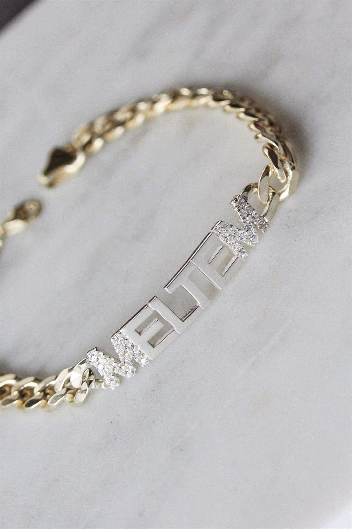 Zincir İsim Bileklik ( 2 Harf Taşlı )