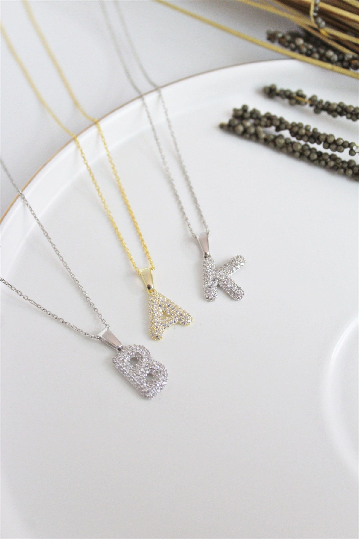 Zirkon Taş Harf Kolye