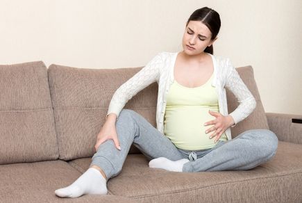 hamilelikte kasık ağrısının nedenleri ve belirtileri