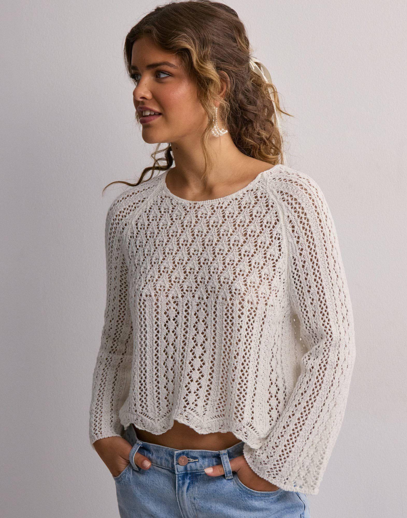 DELİKLİ İSPANYOL KOL TRİKO BLUZ