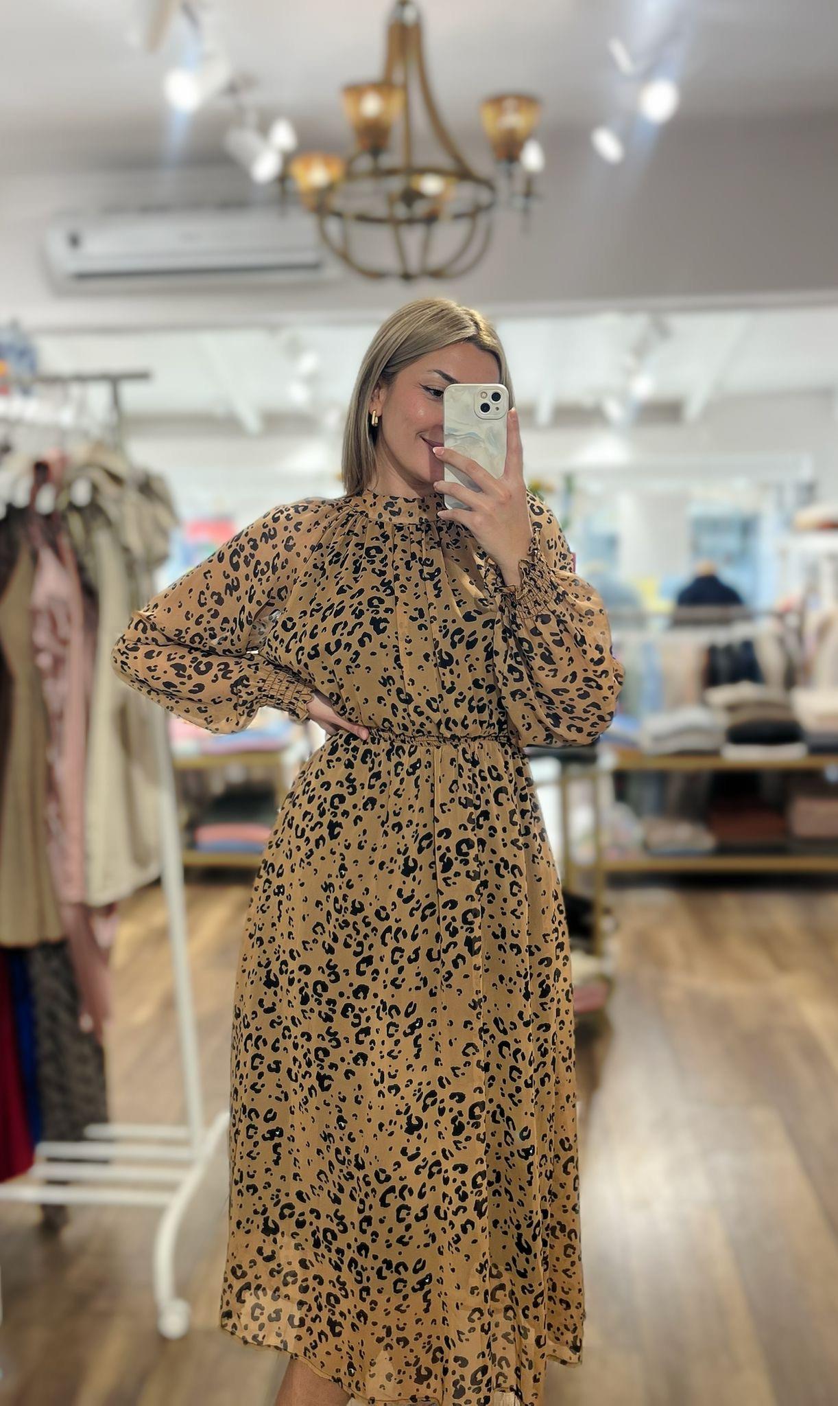 LEOPAR ŞİFON KEMERLİ DİK YAKA ELBİSE