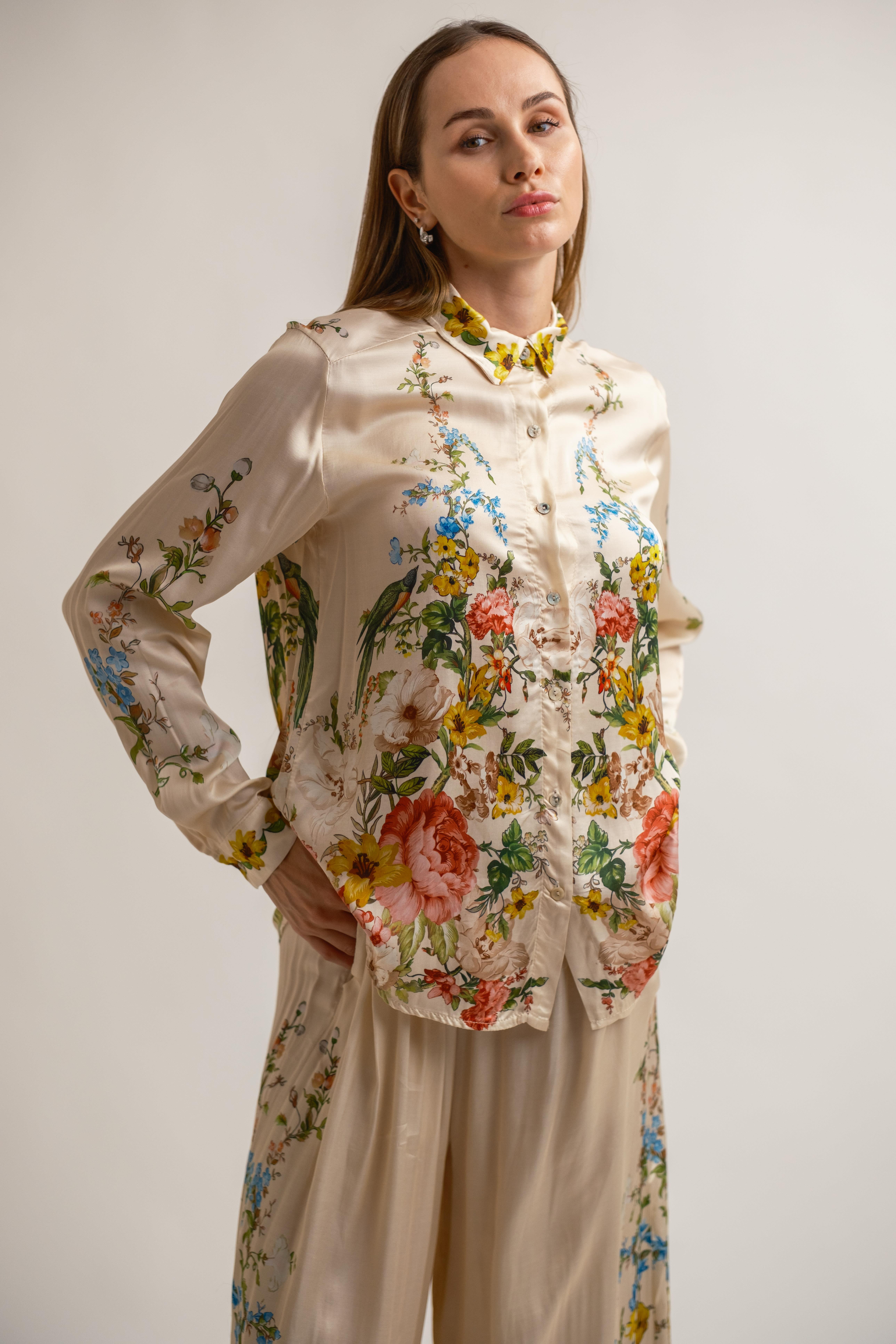 VİSKOZ BAHAR DESENLİ GÖMLEK