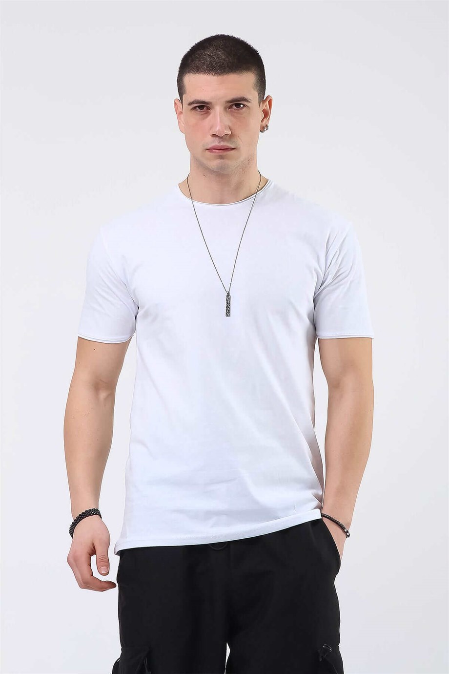 Yakası Açık Beyaz Erkek Slim Fit Tshirt - Hypers