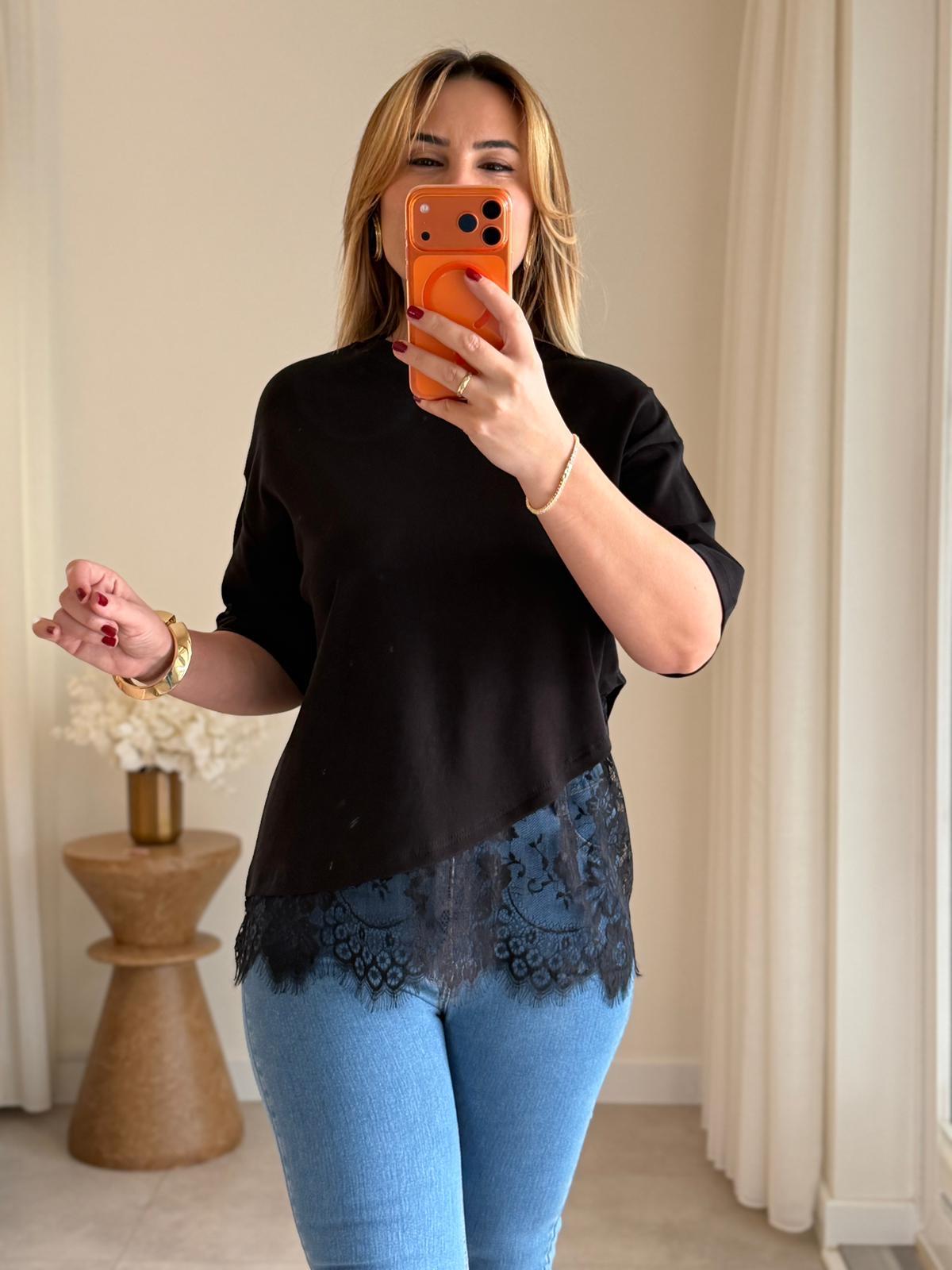 9009 Siyah Etek Ucu Dantel Tişört