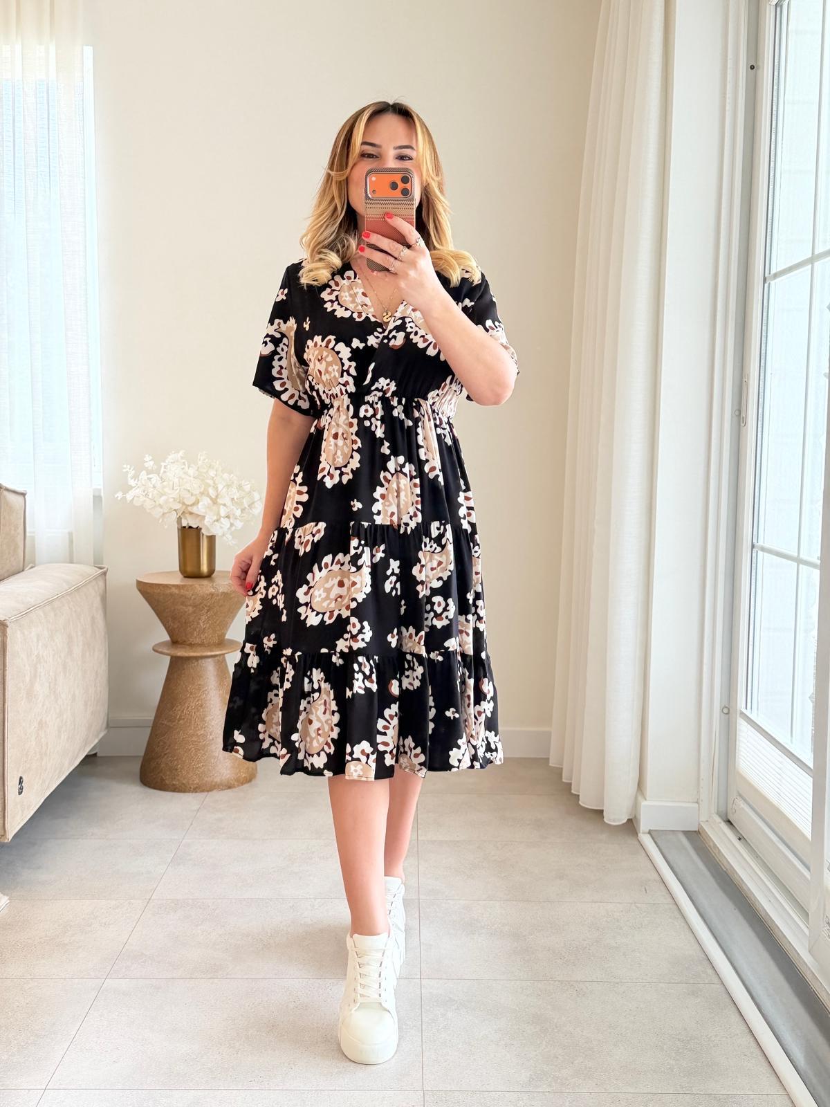 8947 Siyah Desenli Kruvaze Yaka Elbise