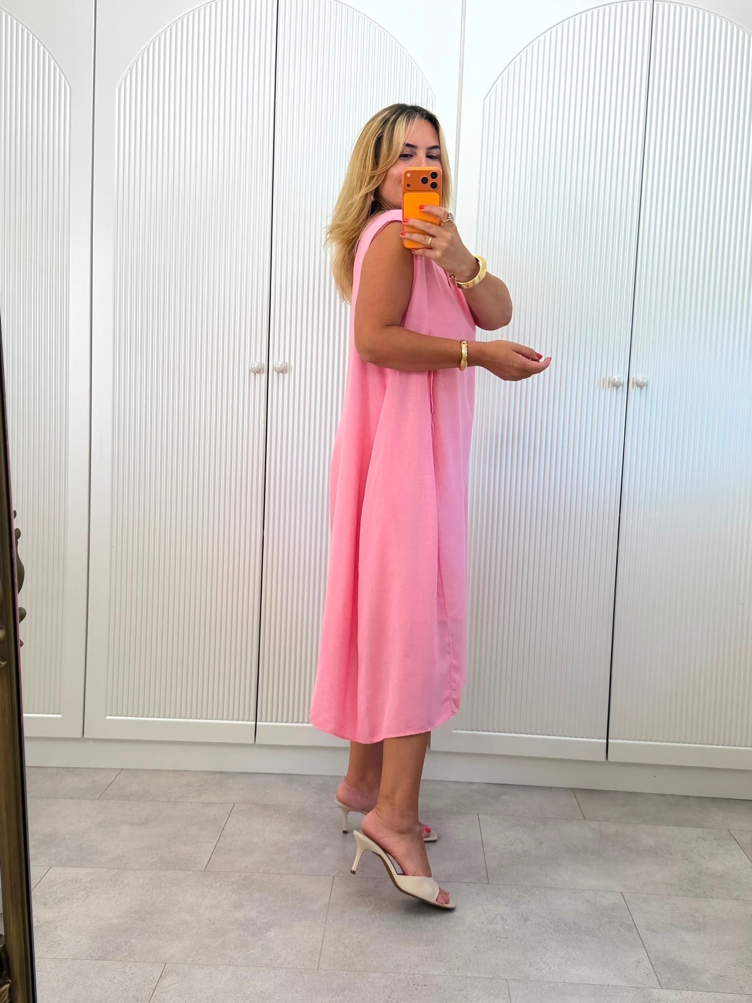 9534 Pembe Fiyonk Detay Keten Elbise