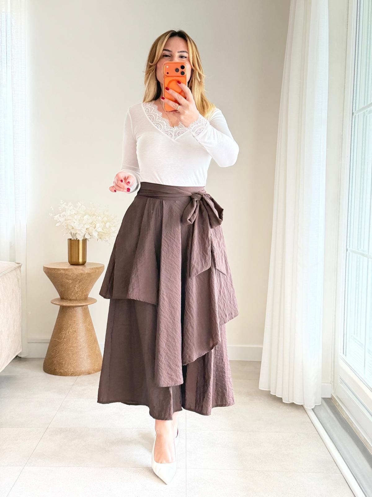 8995 Ekru Yaka Kol Detay Bluz