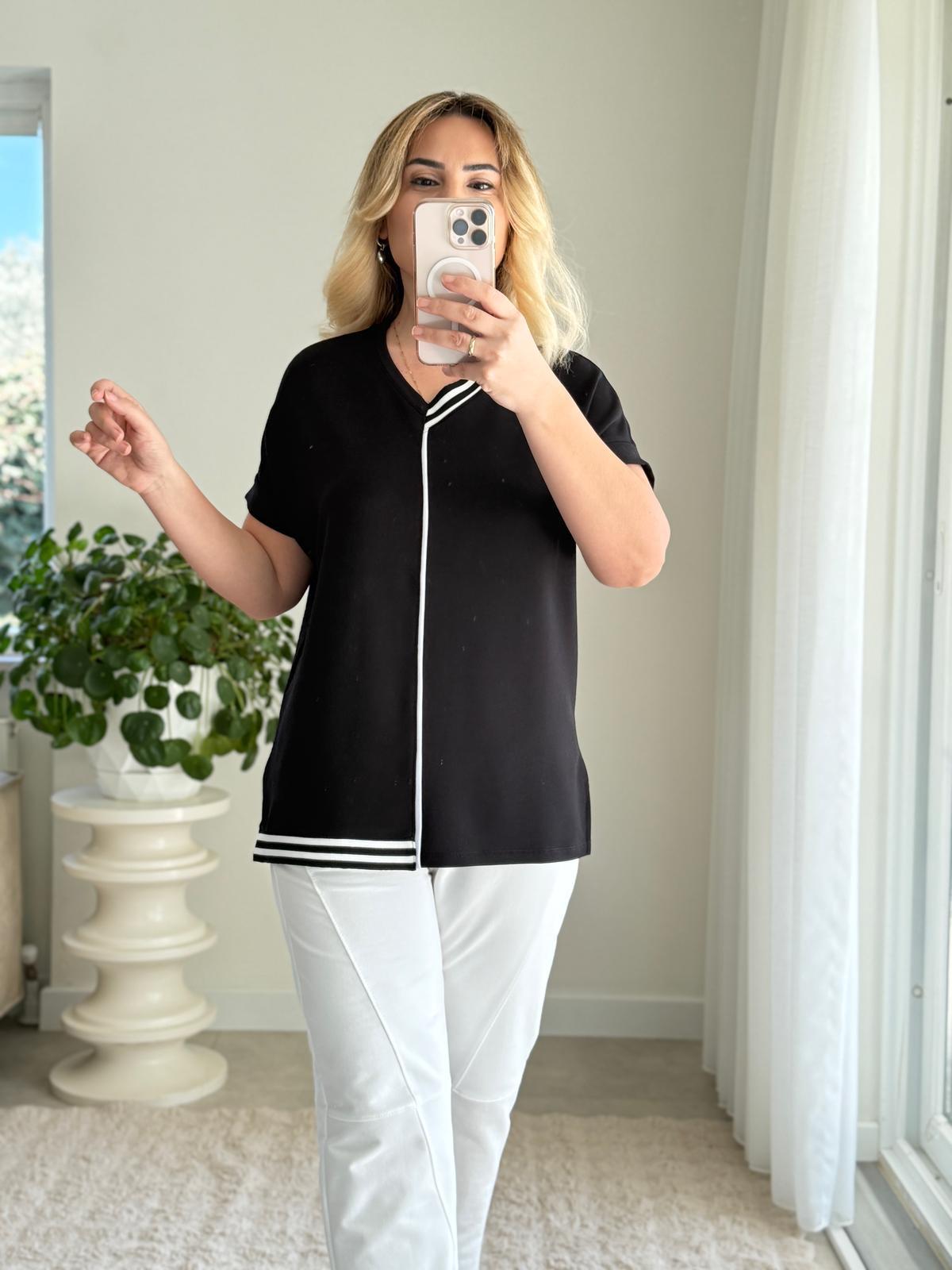 7604 Siyah Şerit Tişört