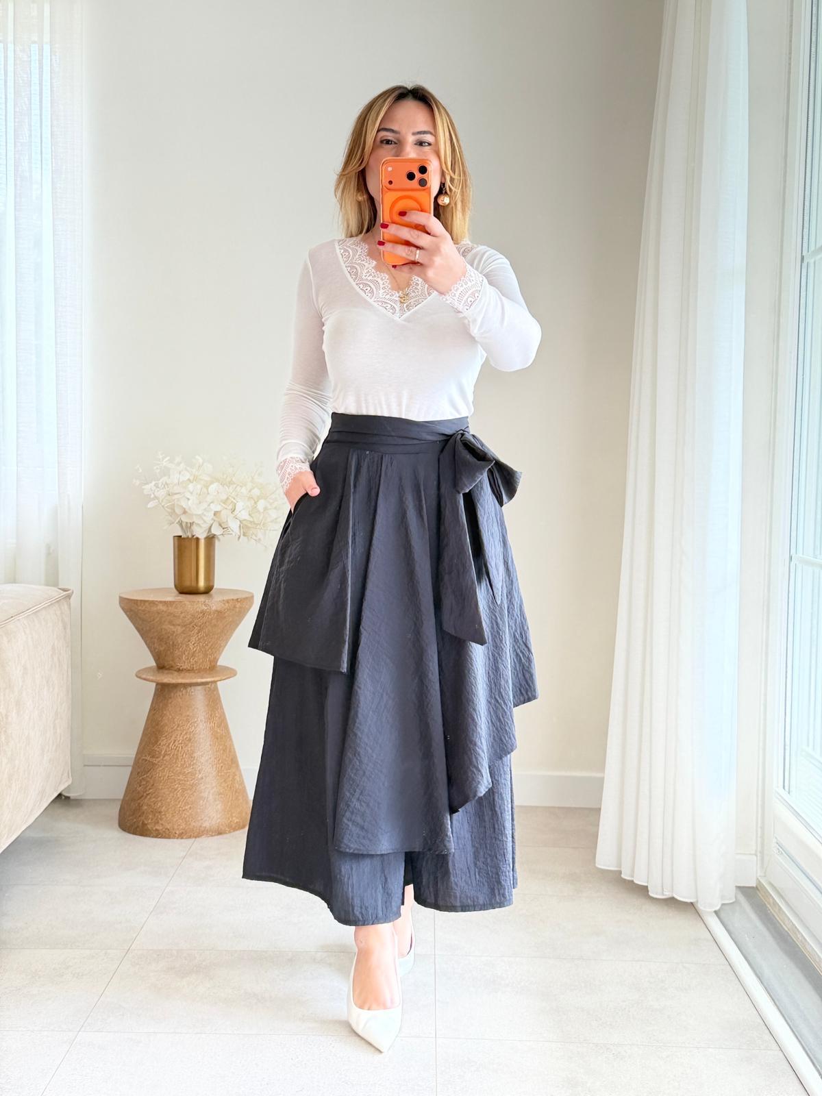 8995 Ekru Yaka Kol Detay Bluz