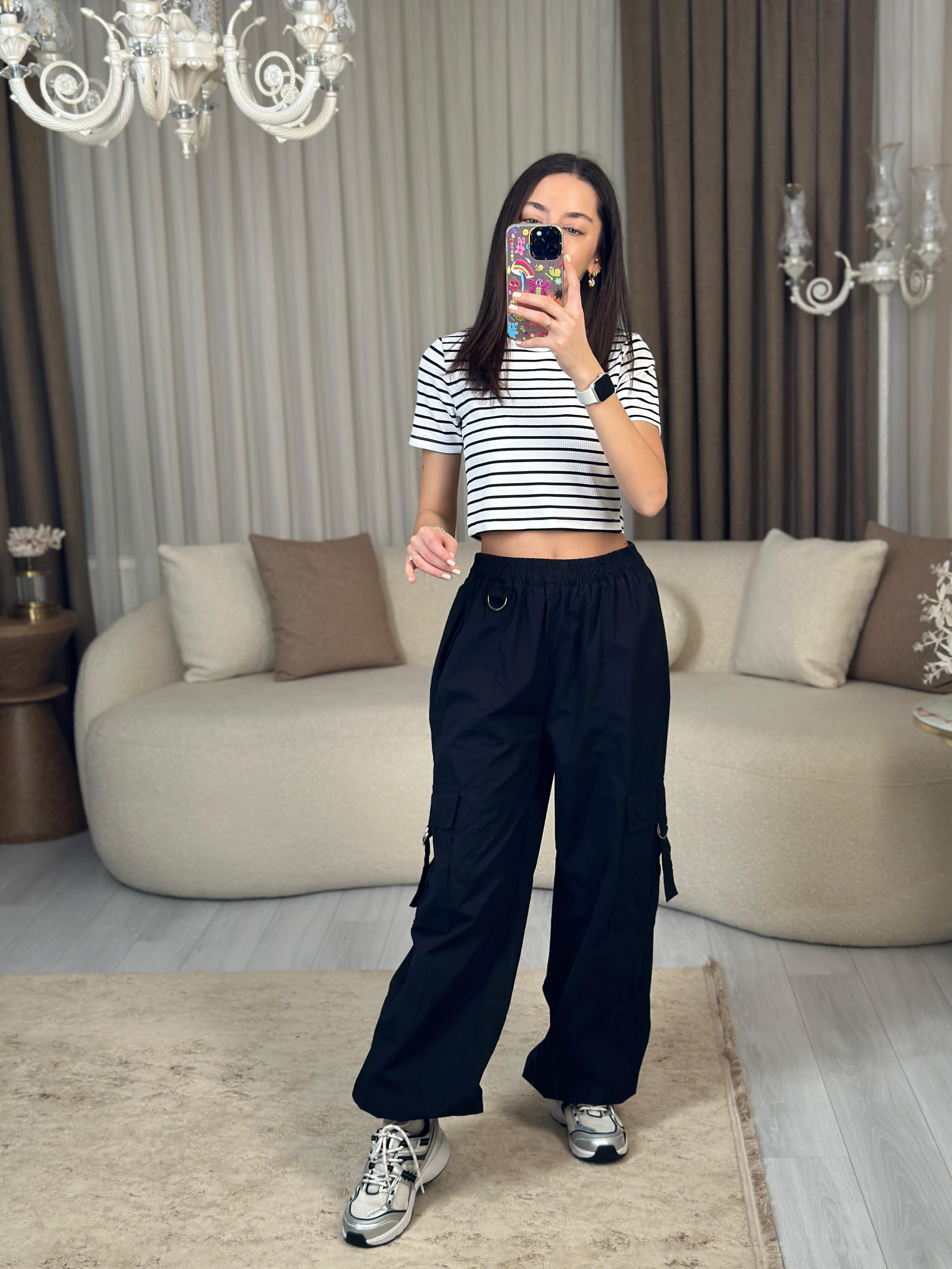 3419 Beyaz Çizgili Crop Tshir