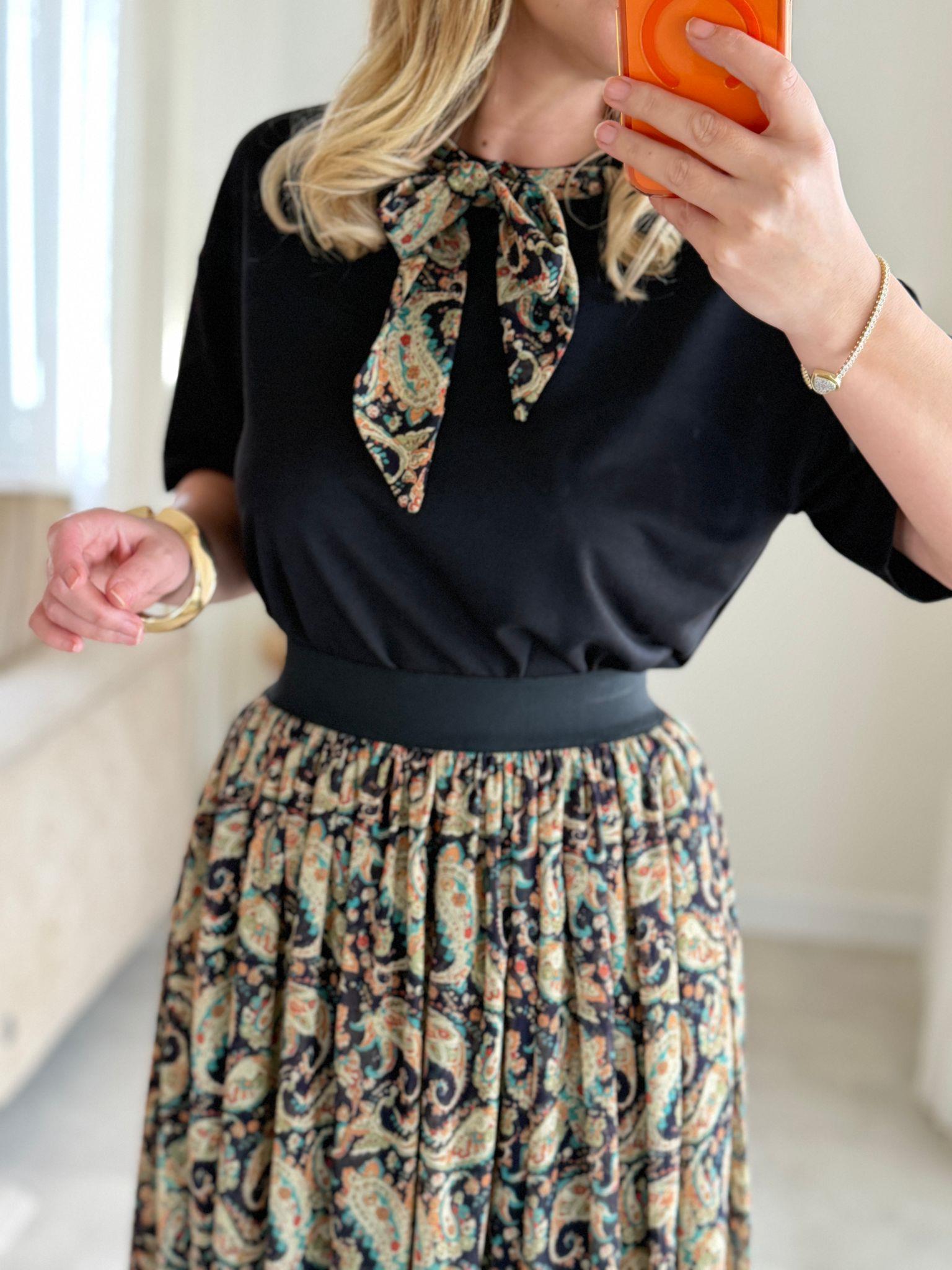 8744 Fularlı Basic Tshirt