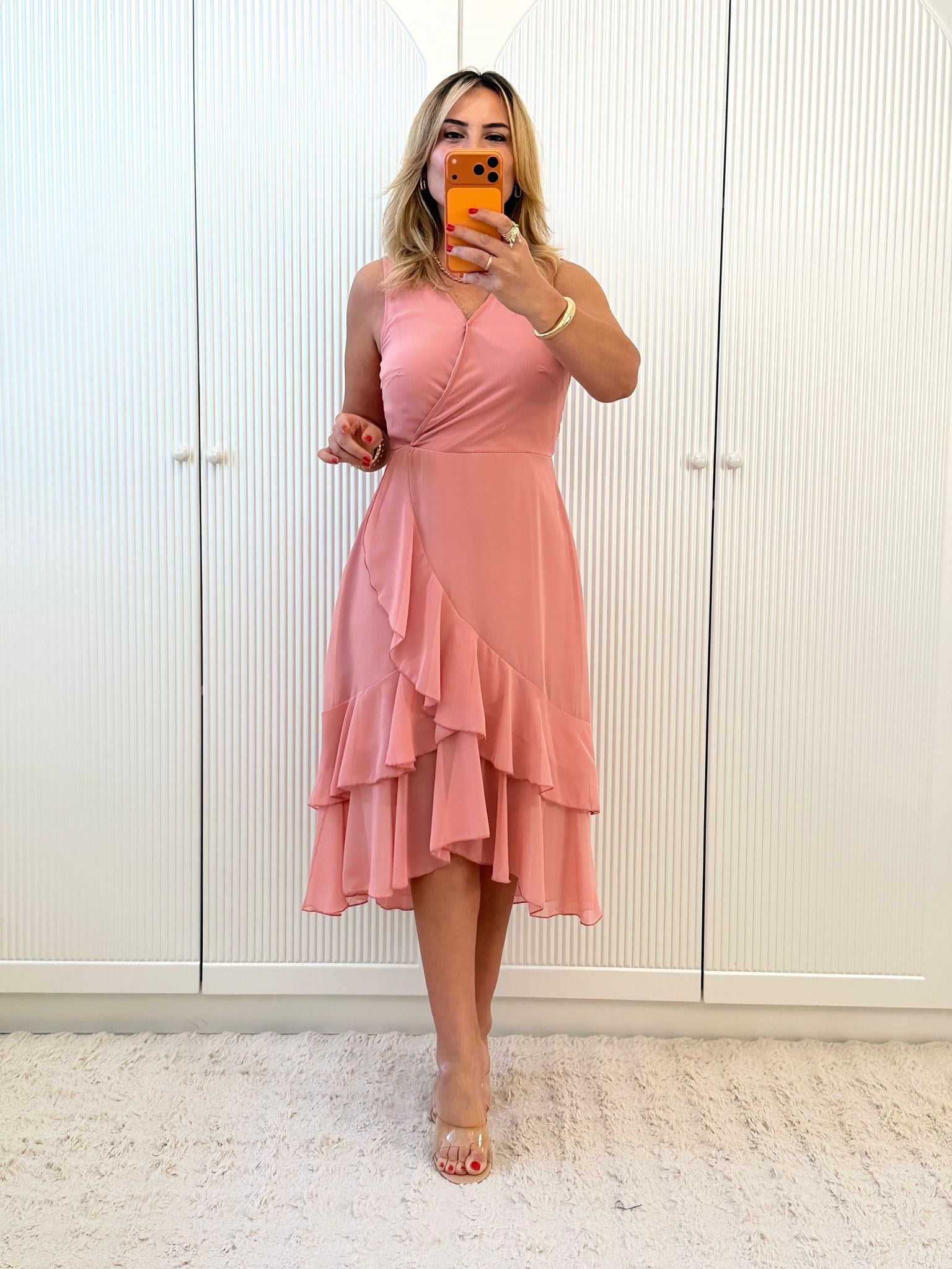 9442 Pembe Premium V Yaka Volanlı Şifon Elbise