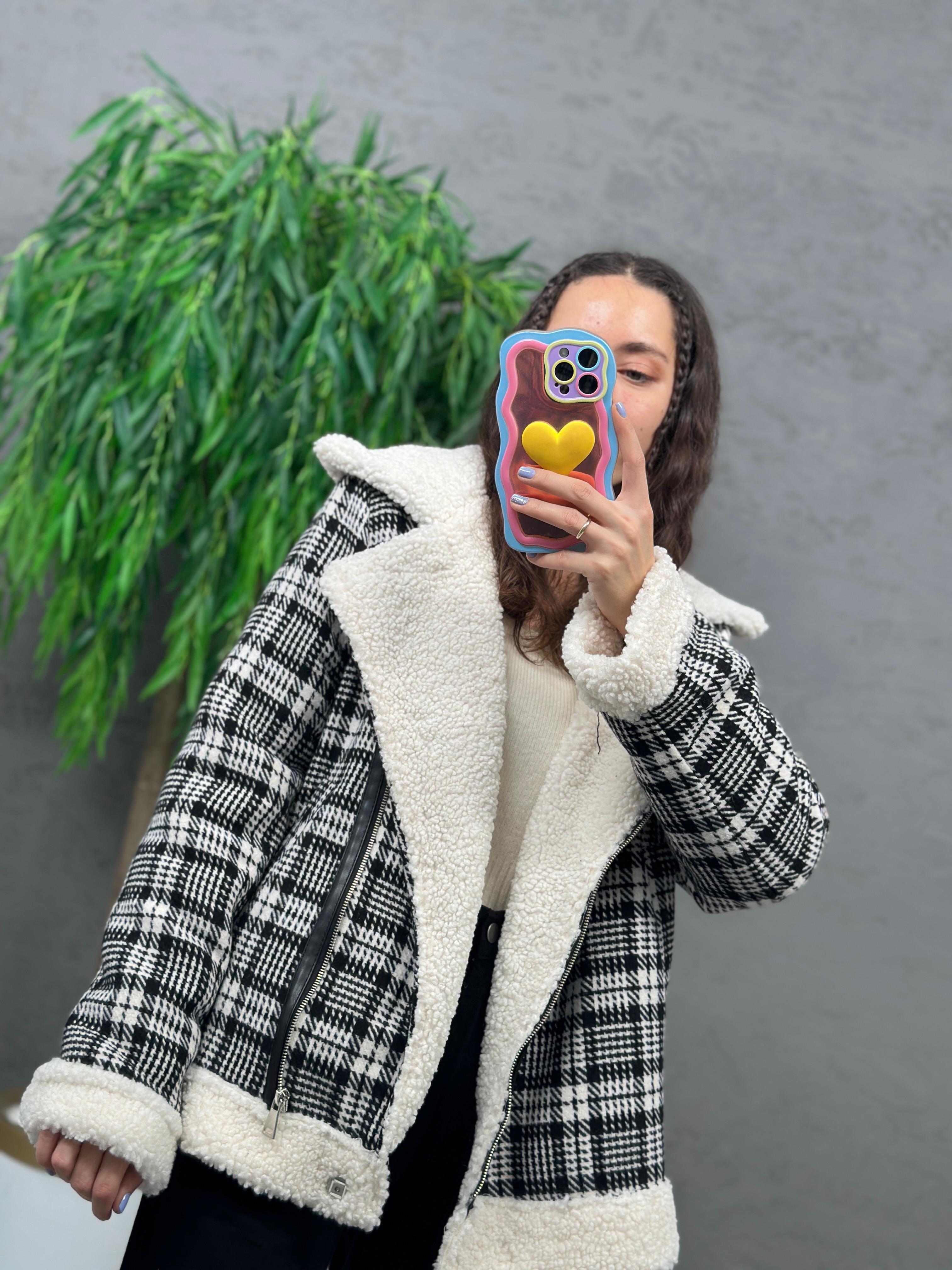 3407 Ekru Ekose Mont