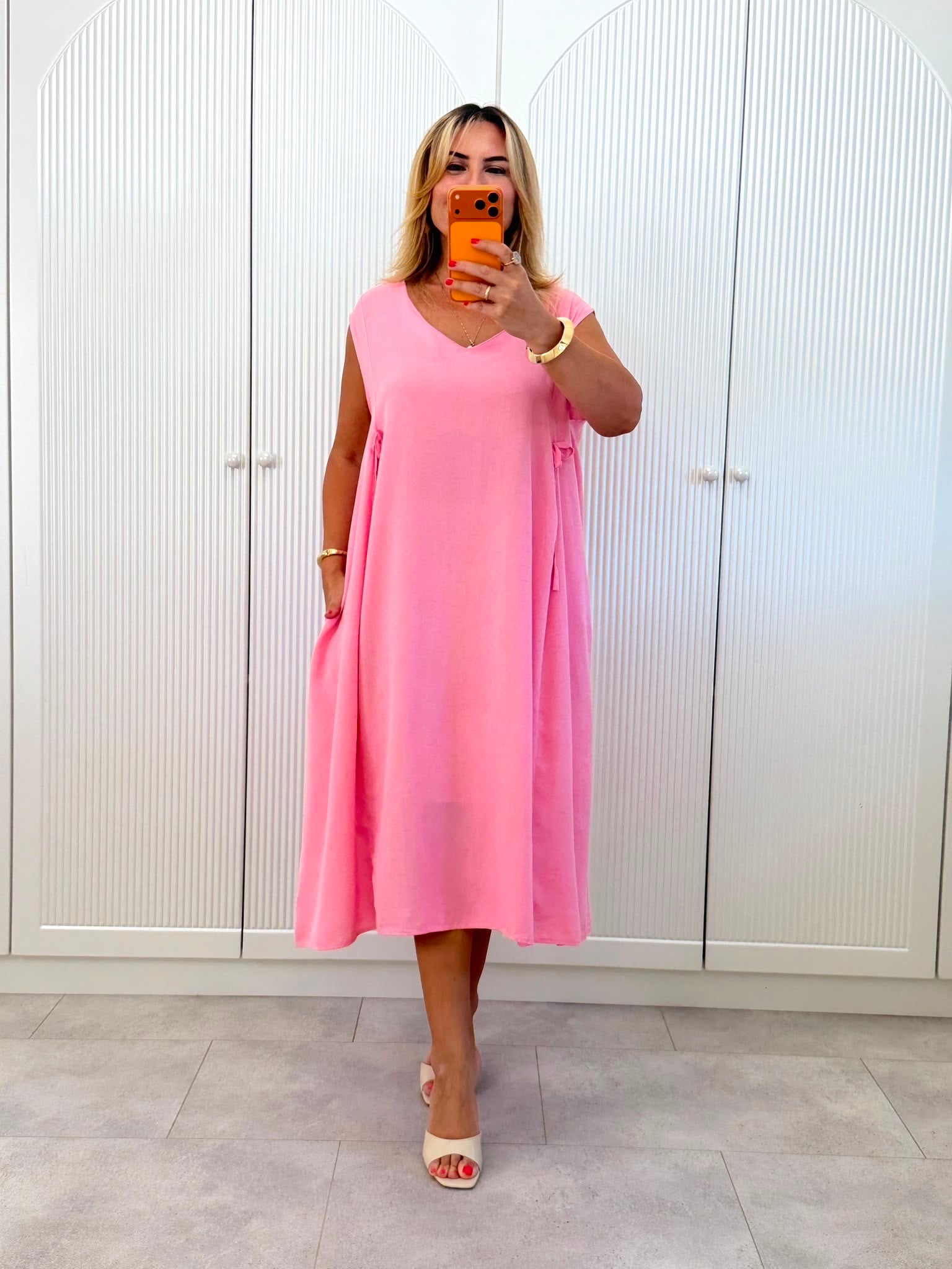 9534 Pembe Fiyonk Detay Keten Elbise