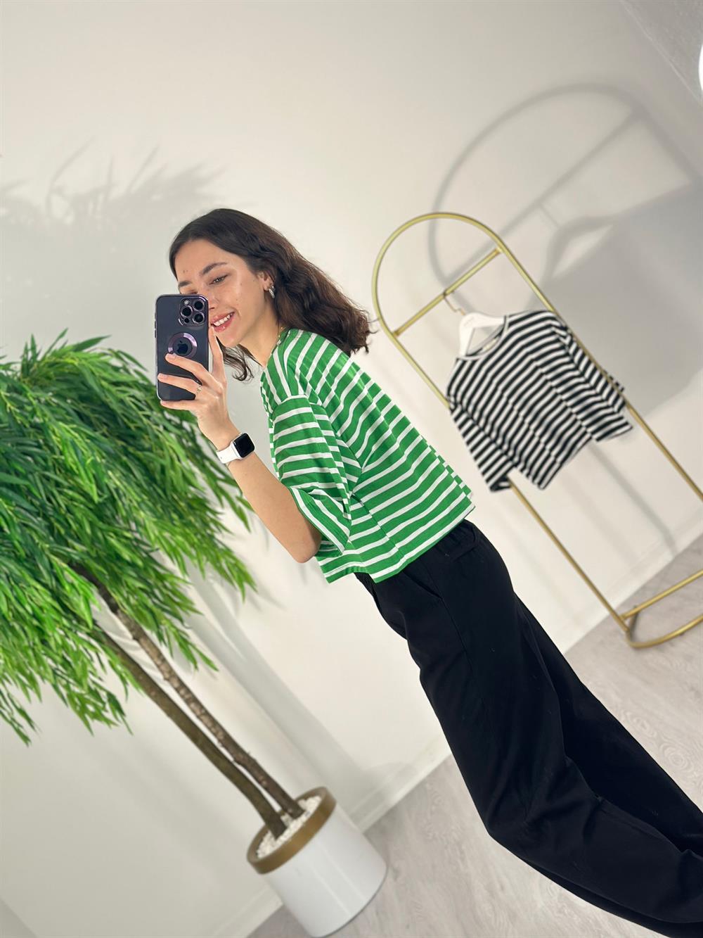 3267 Çizgili Kısa Yeşil Tshirt