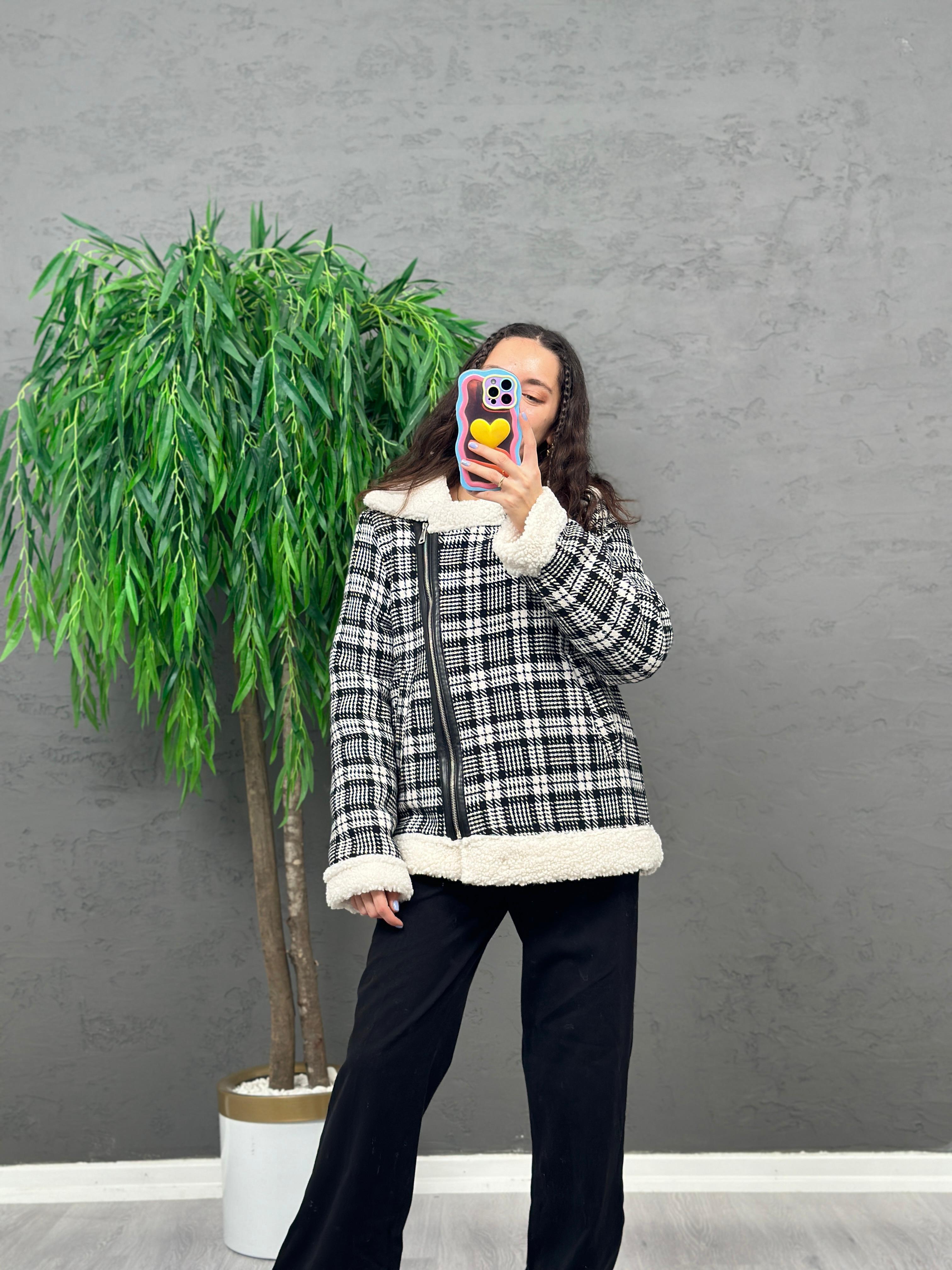 3407 Ekru Ekose Mont