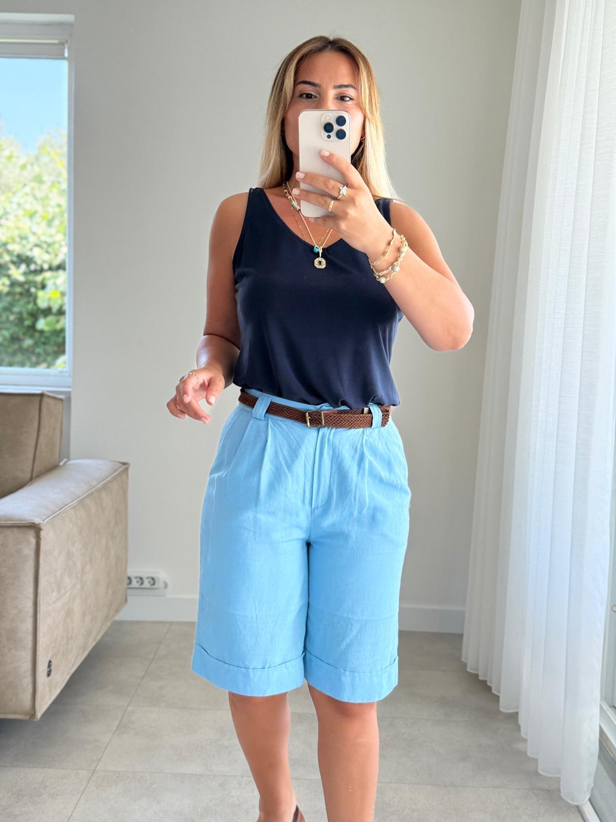 8271 Mavi Kemerli Şort 