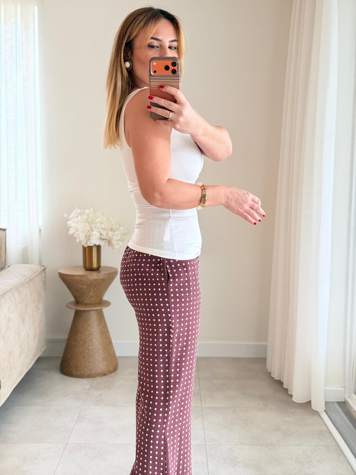 8974 Ekru Kare Yaka Atlet